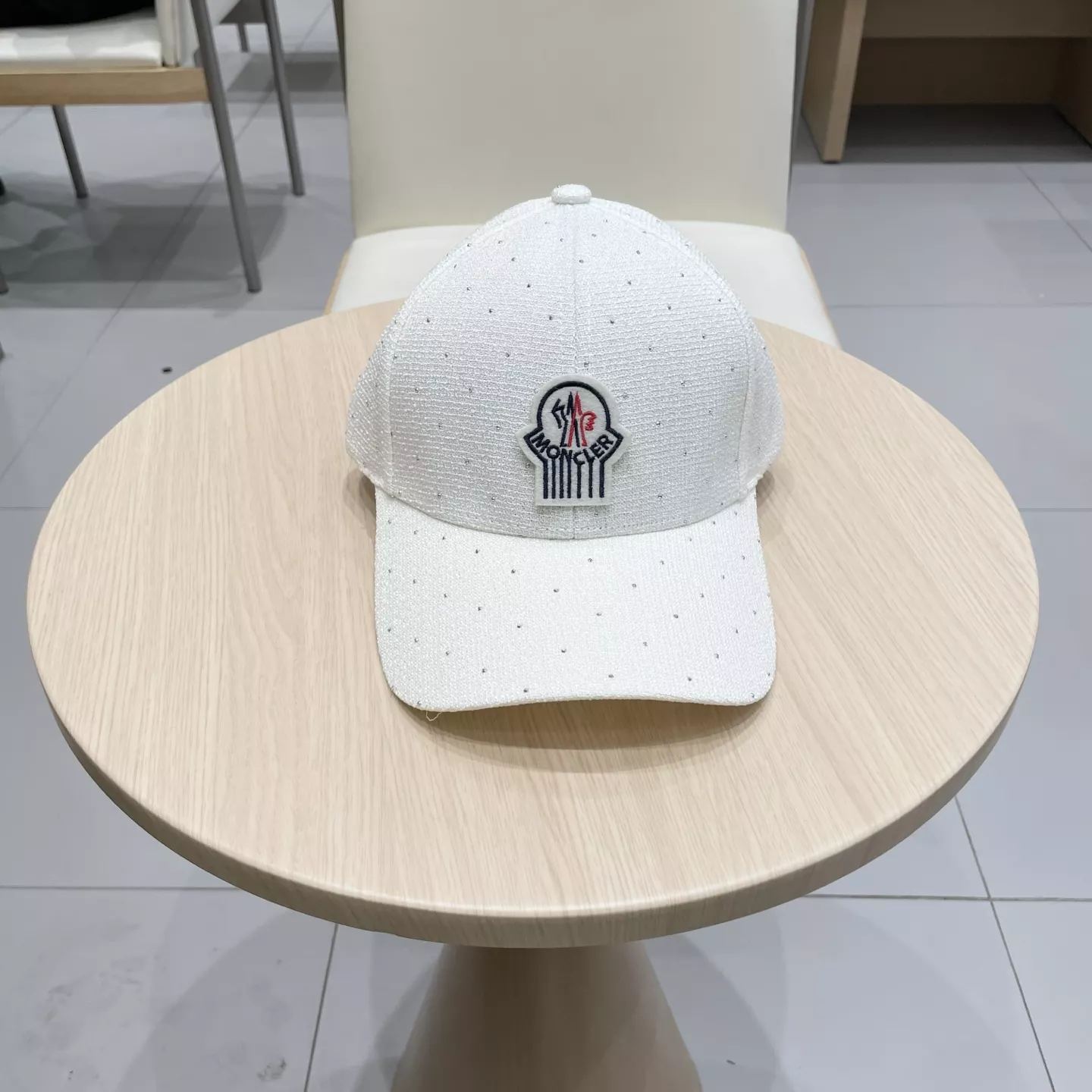 Moncler Caps Trendsetting 9344