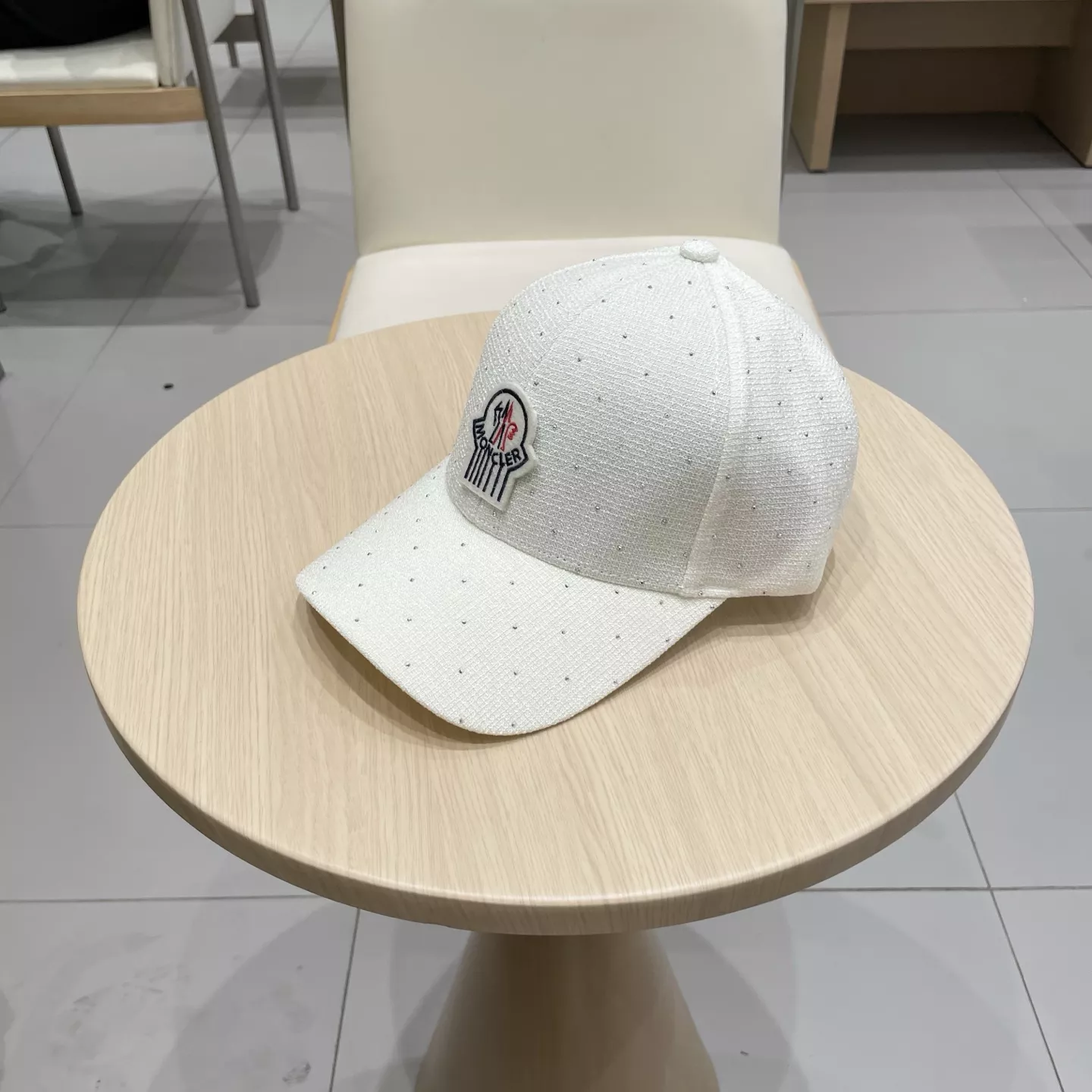 Moncler Caps Trendsetting 9344