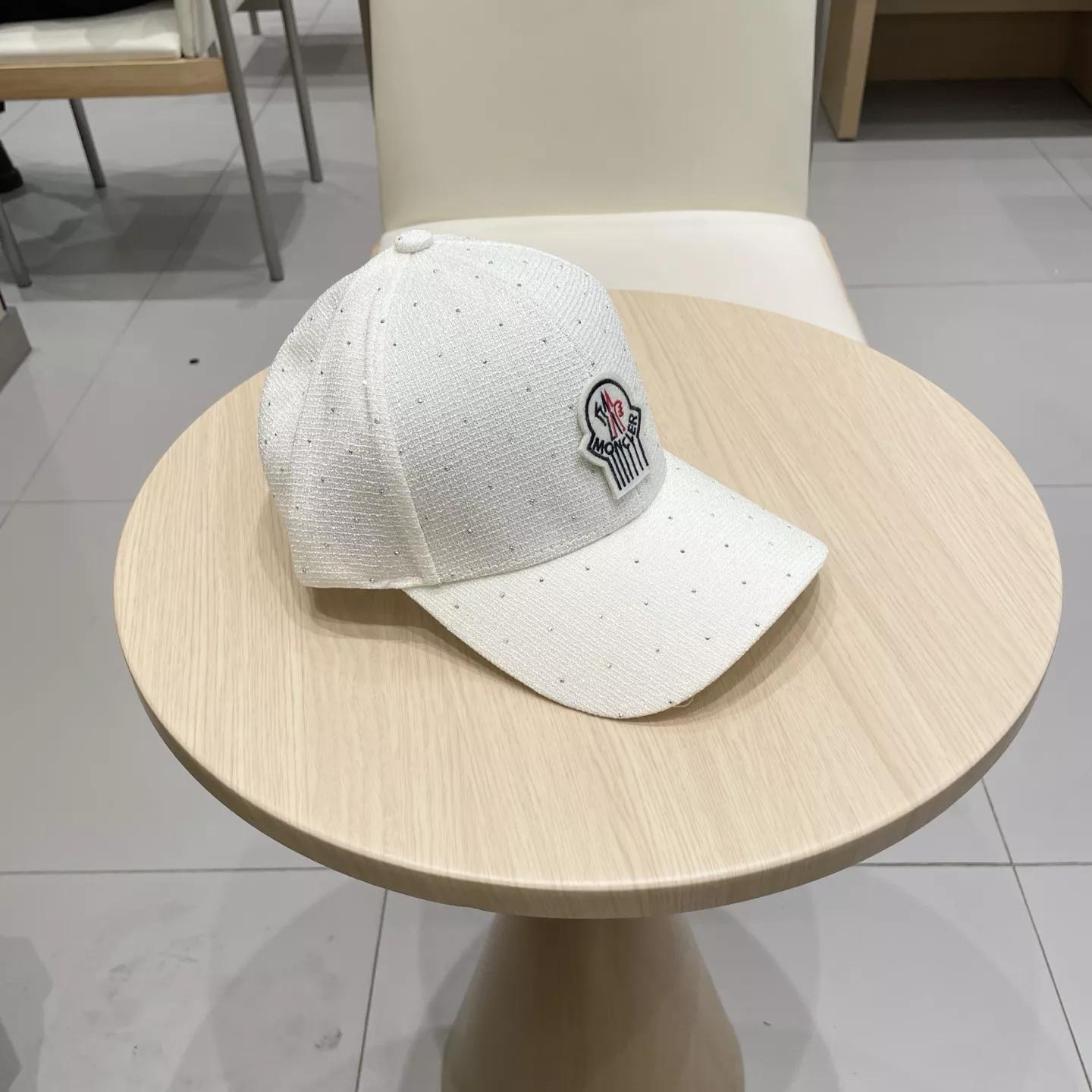 Moncler Caps Trendsetting 9344