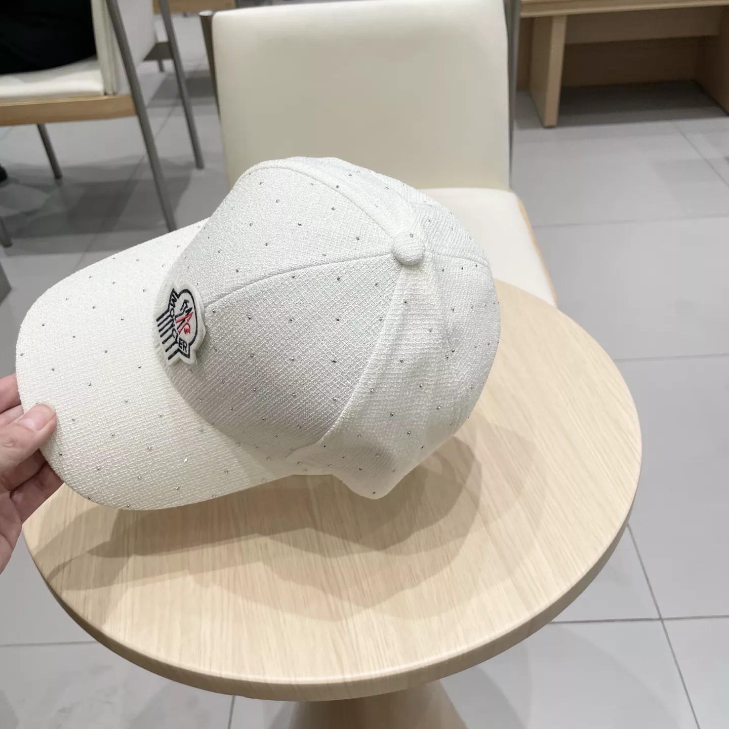 Moncler Caps Trendsetting 9344