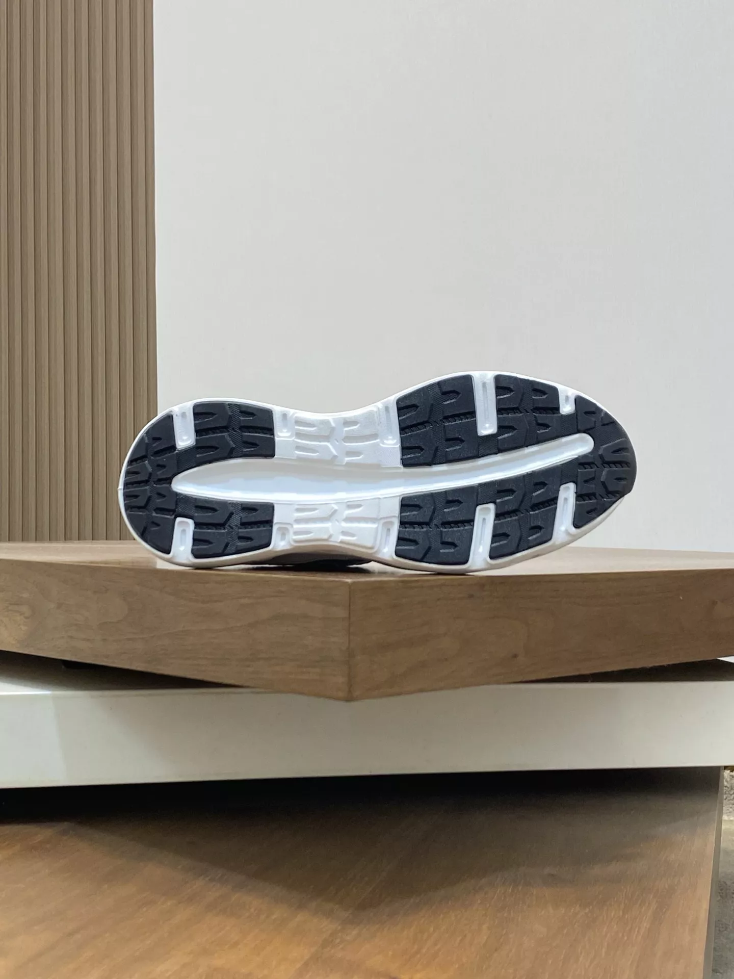 Moncler Casual Shoes For Men Affordable 2787