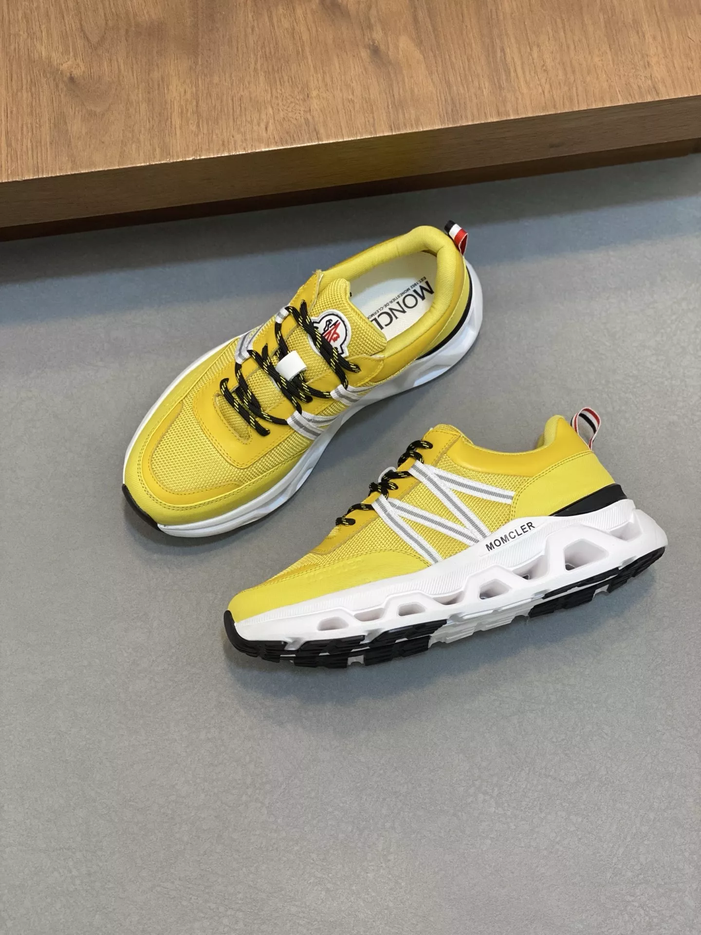 Moncler Casual Shoes For Men Comfortable 6071