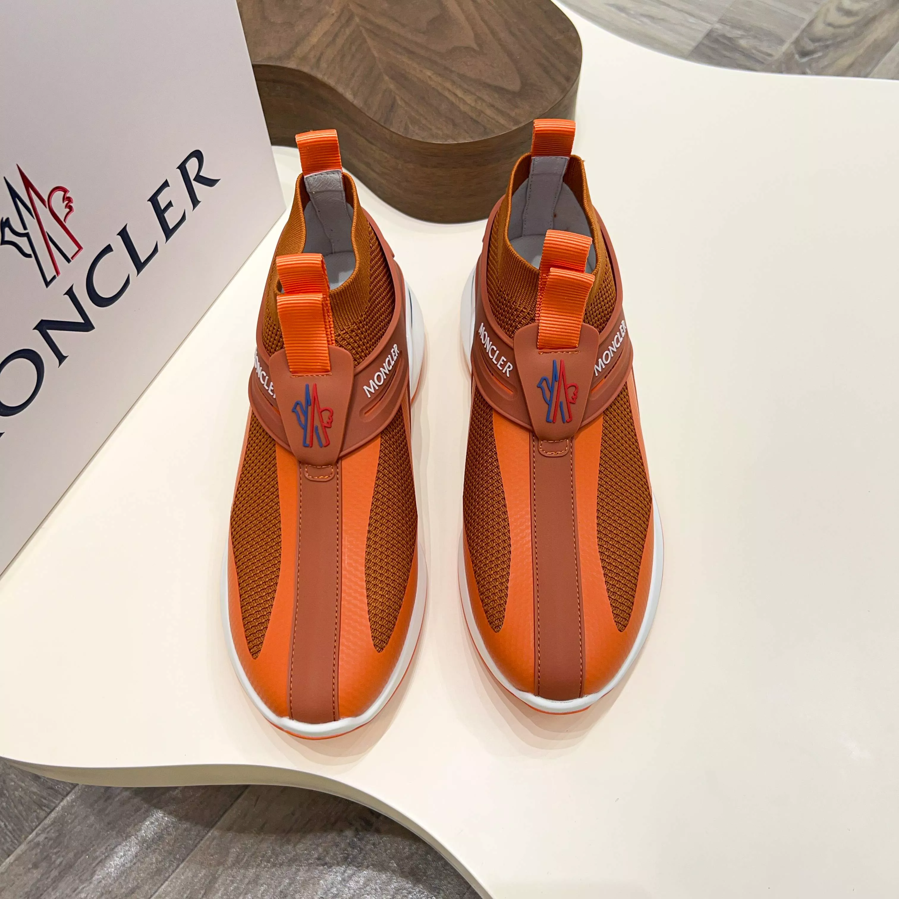 Moncler Casual Shoes For Men Compact 8247