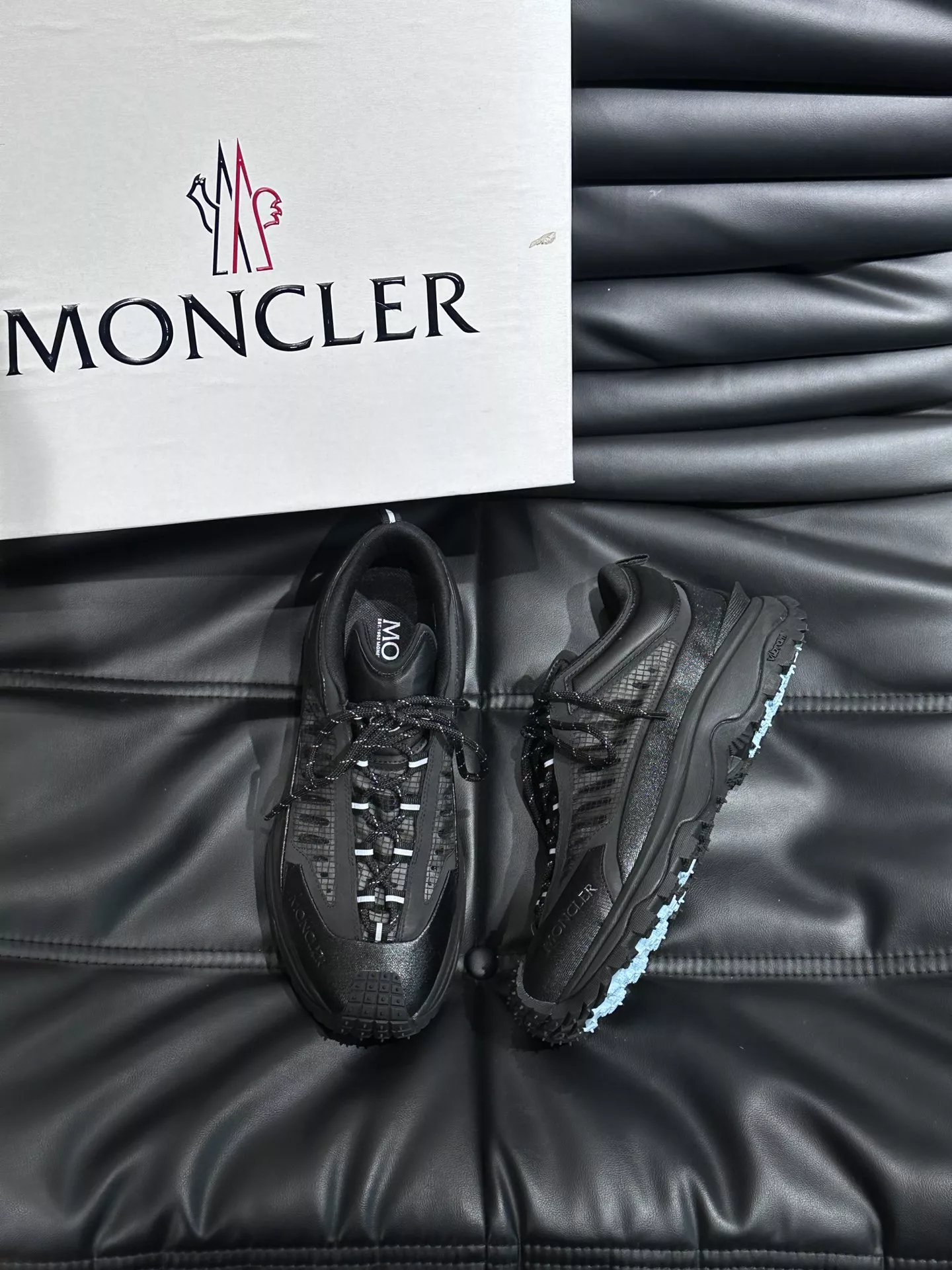 Moncler Casual Shoes For Men Compact 9965