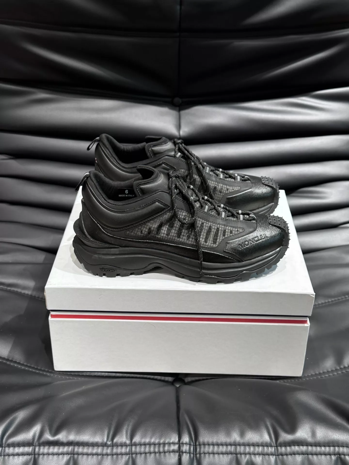 Moncler Casual Shoes For Men Compact 9965