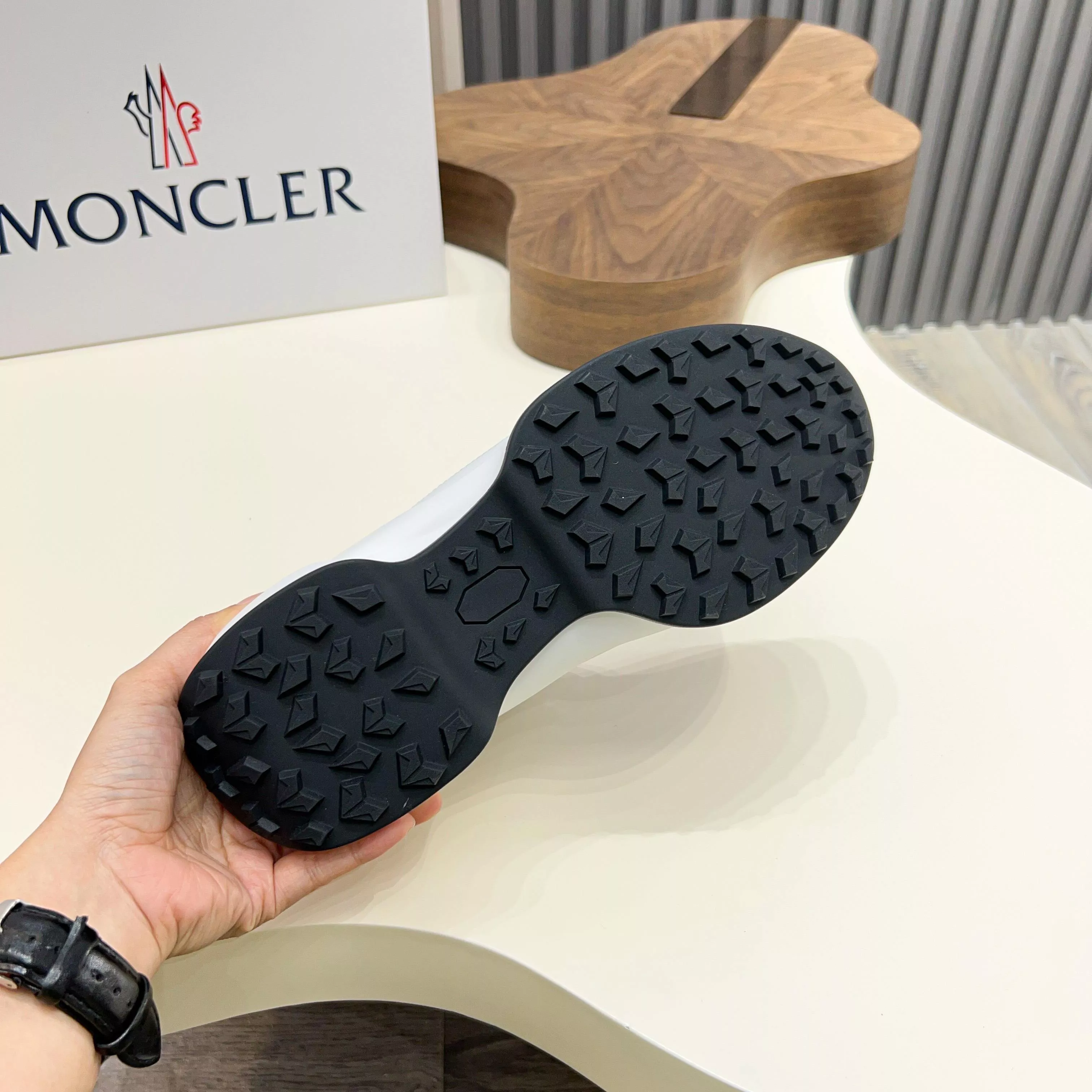 Moncler Casual Shoes For Men Durable 1774