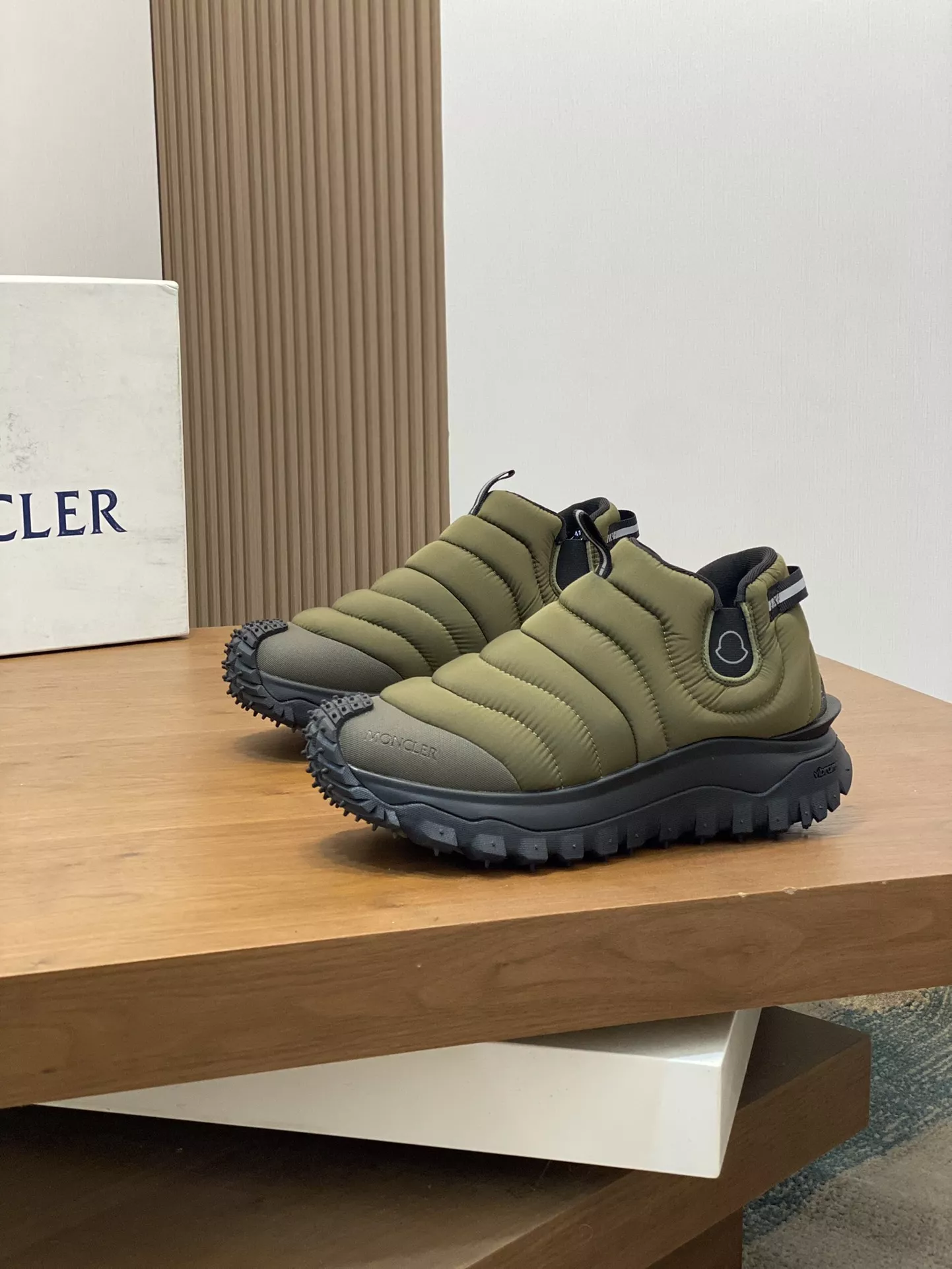 Moncler Casual Shoes For Men Efficient 586