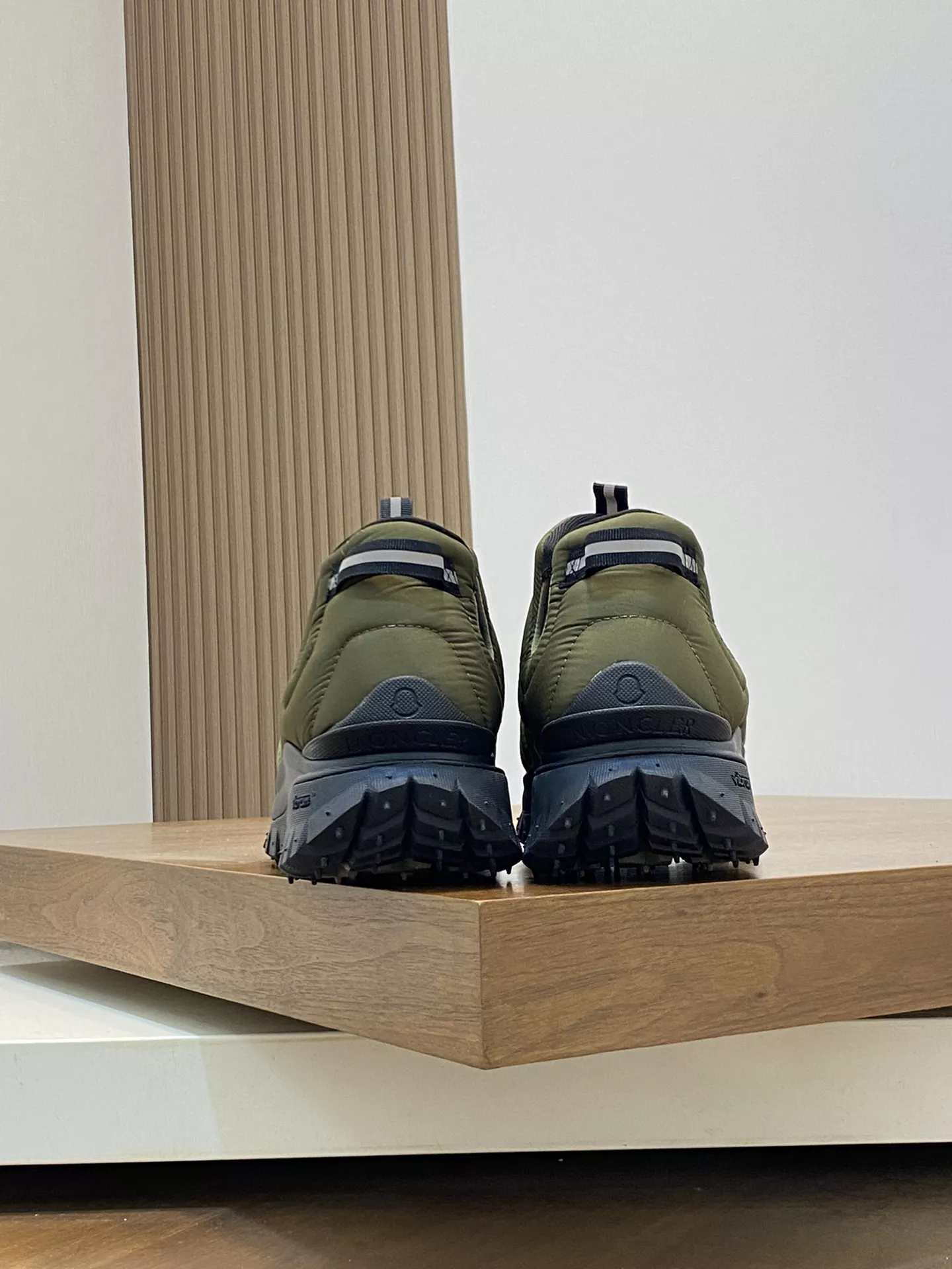 Moncler Casual Shoes For Men Efficient 586