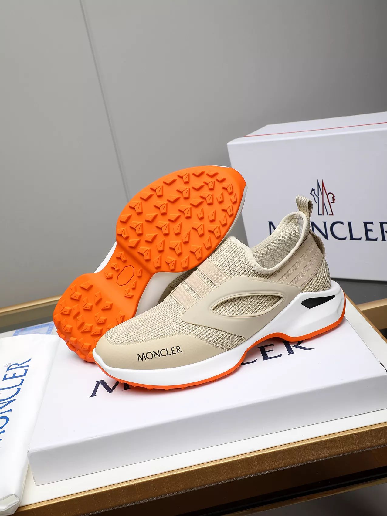 Moncler Casual Shoes For Men Elegant 3622