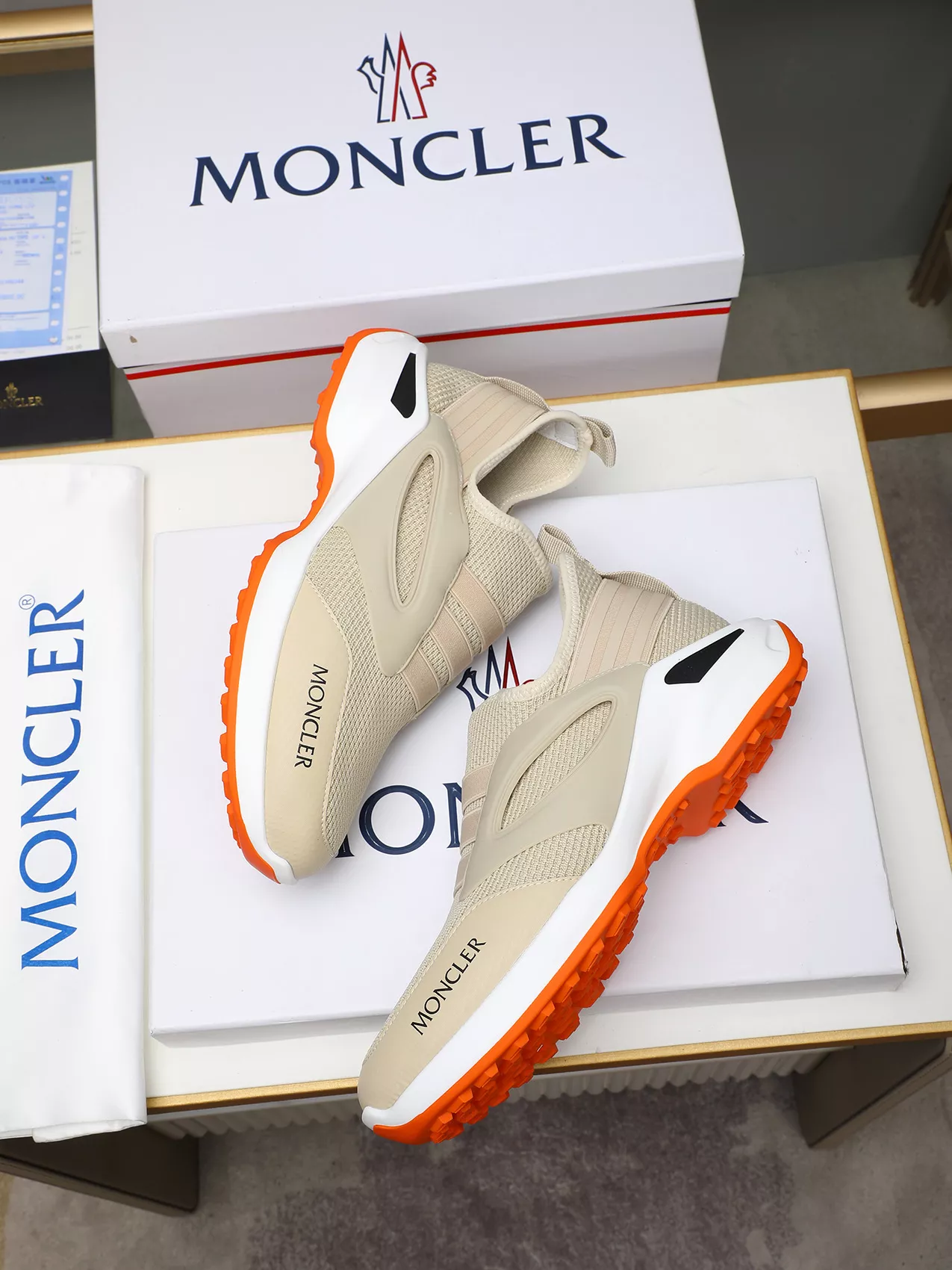 Moncler Casual Shoes For Men Elegant 3622
