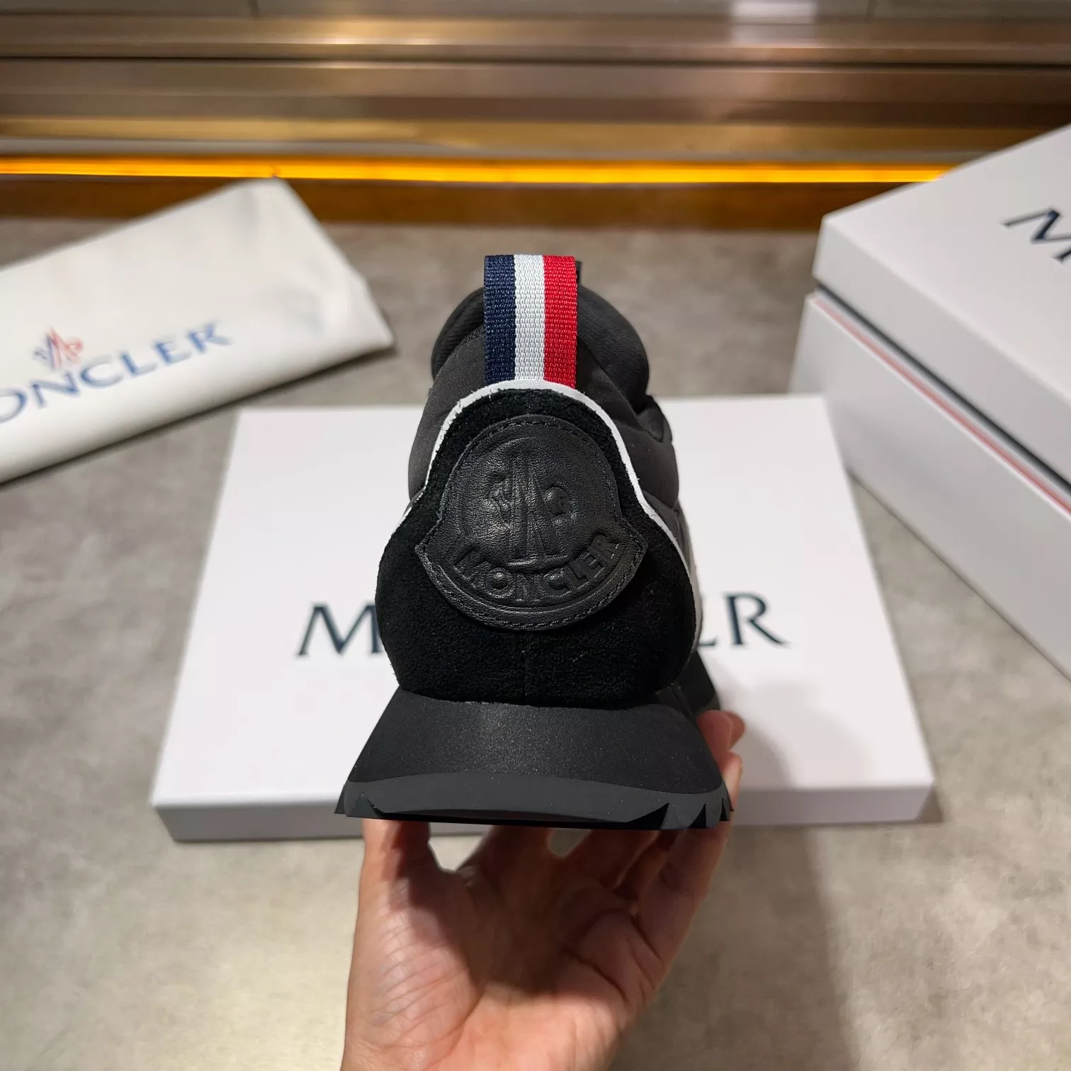 Moncler Casual Shoes For Men Fashionable 1061