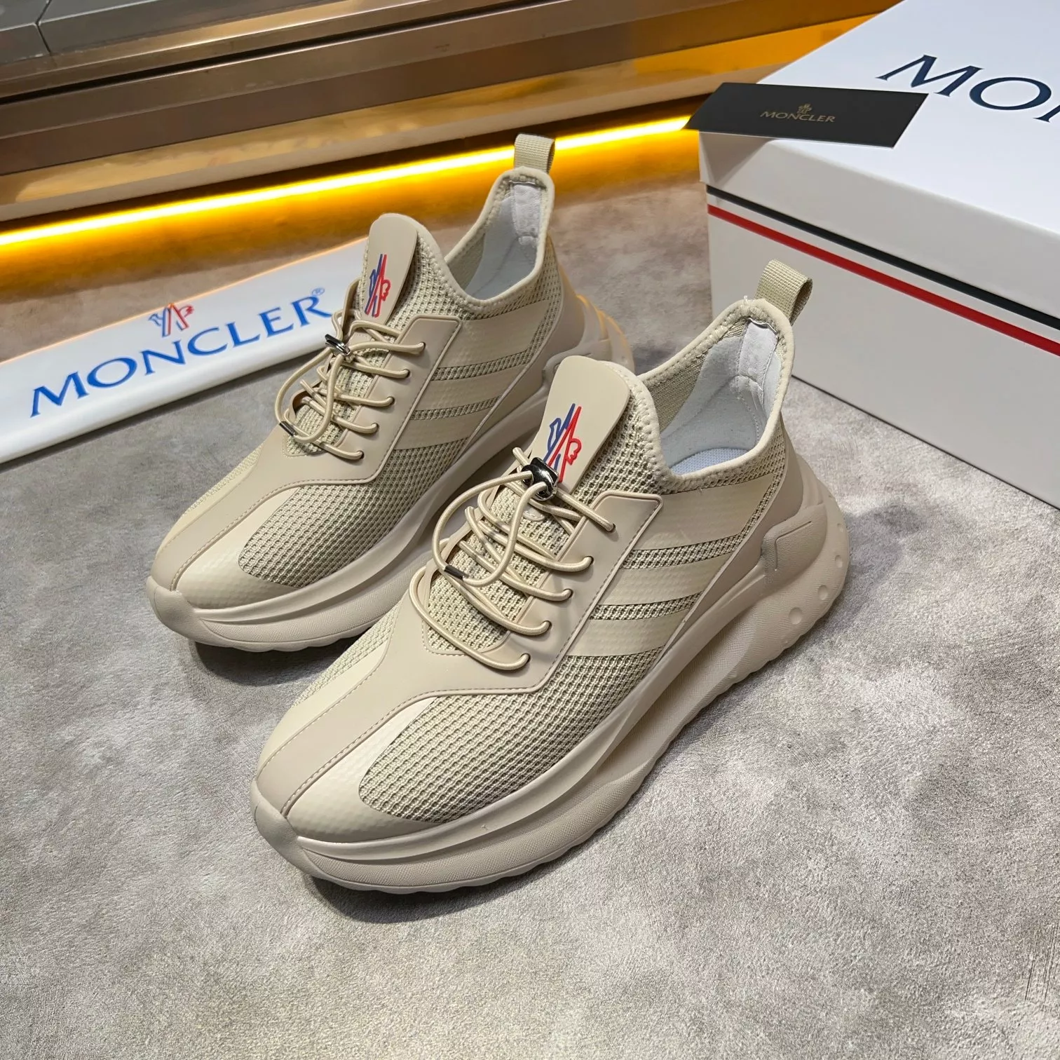 Moncler Casual Shoes For Men Minimalist 7271