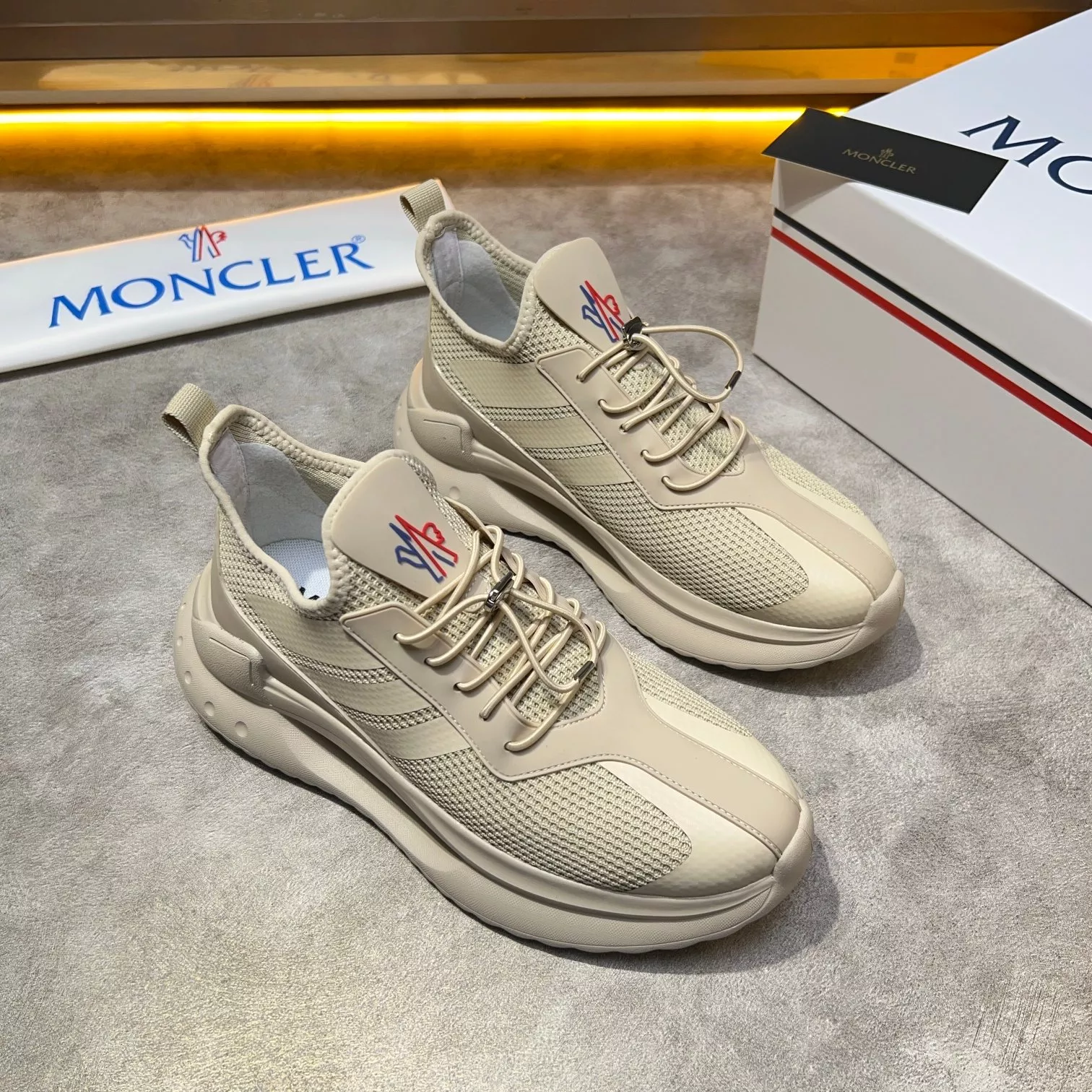 Moncler Casual Shoes For Men Minimalist 7271