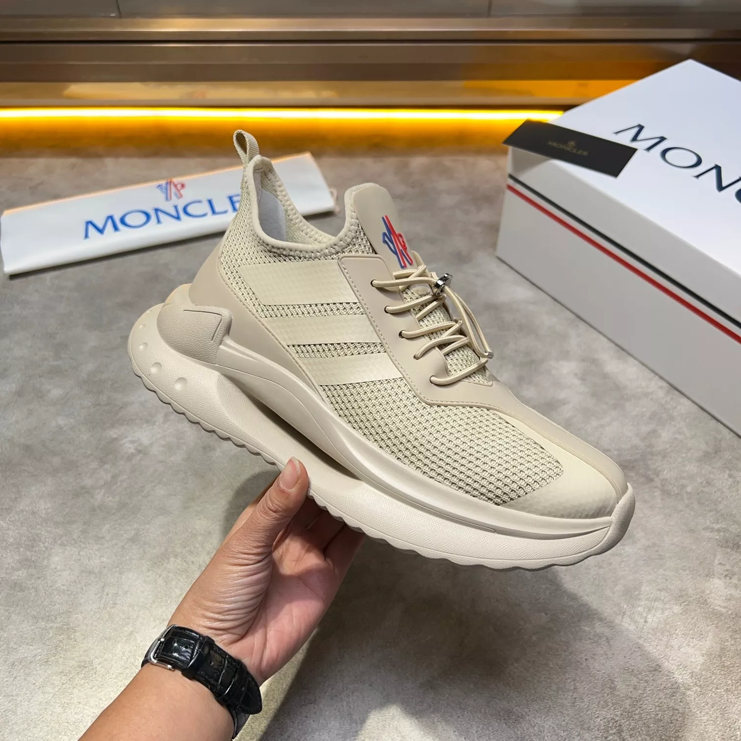 Moncler Casual Shoes For Men Minimalist 7271