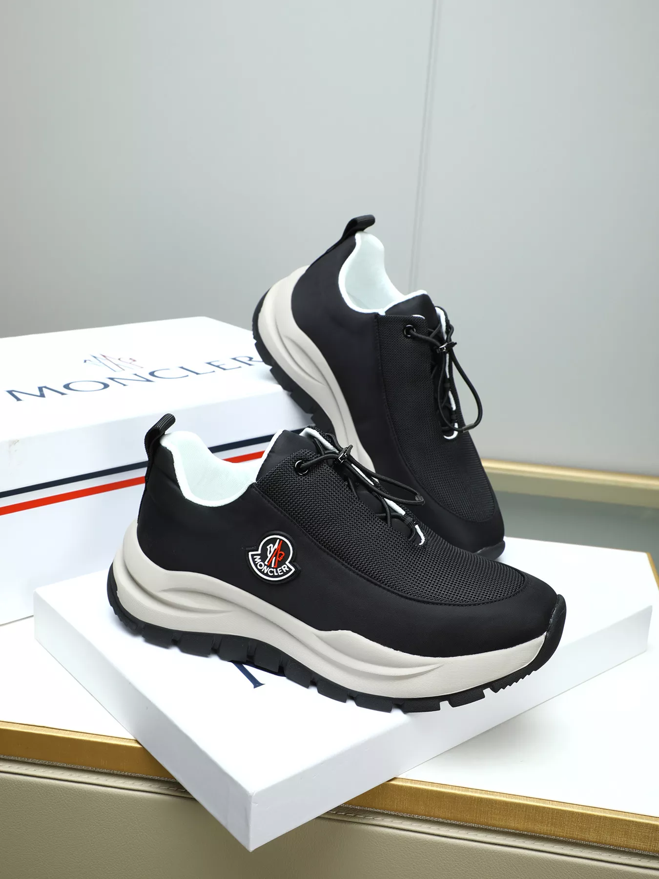 Moncler Casual Shoes For Men ModernLook 8434
