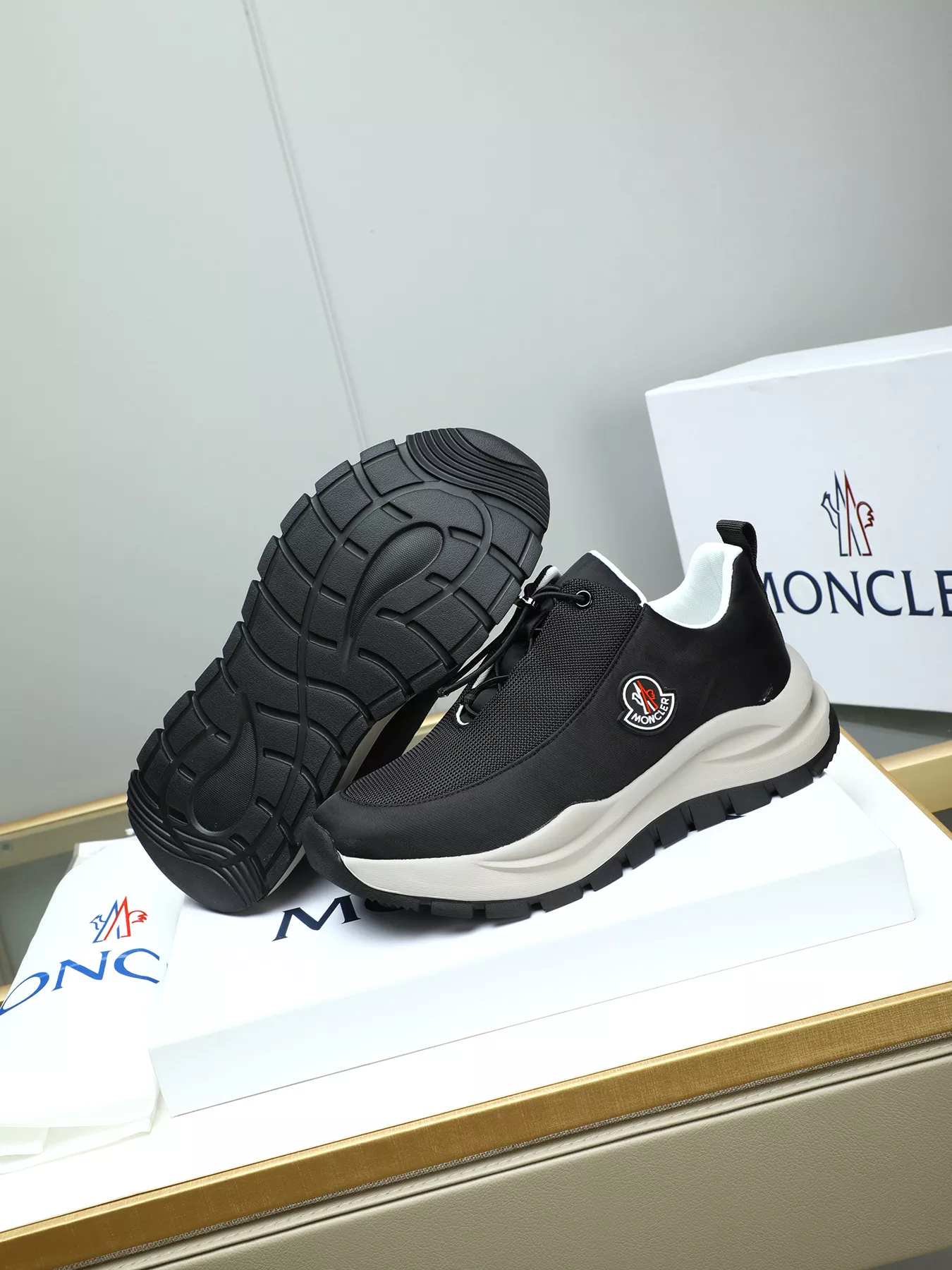 Moncler Casual Shoes For Men ModernLook 8434