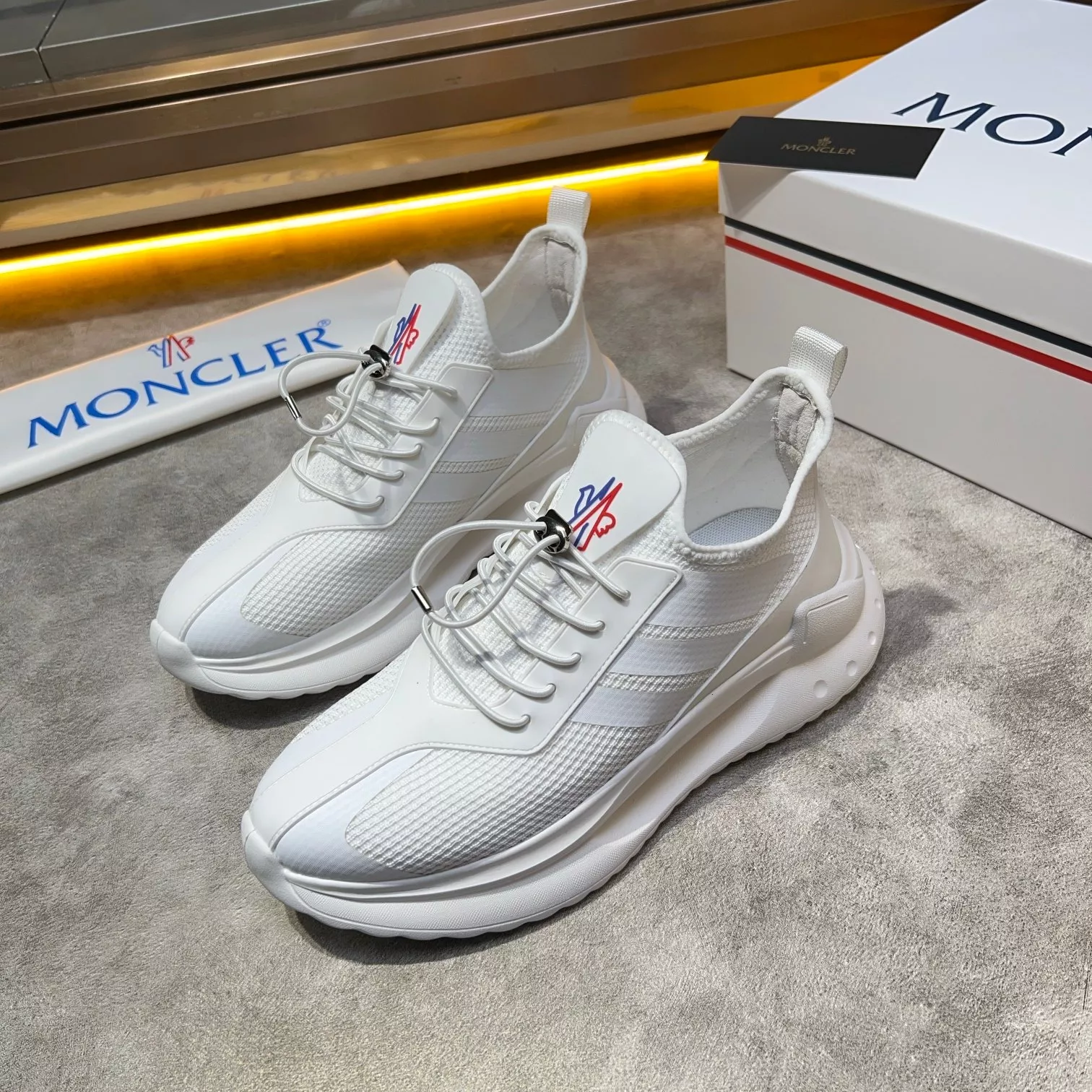 Moncler Casual Shoes For Men ModernLook 9588
