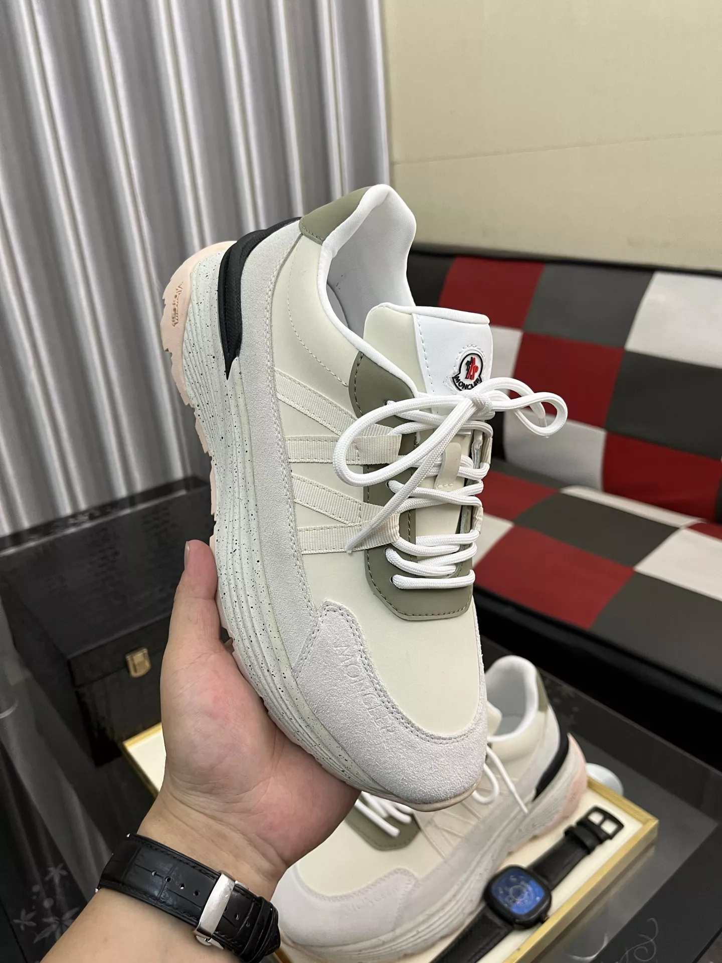 Moncler Casual Shoes For Men Resilient 8219