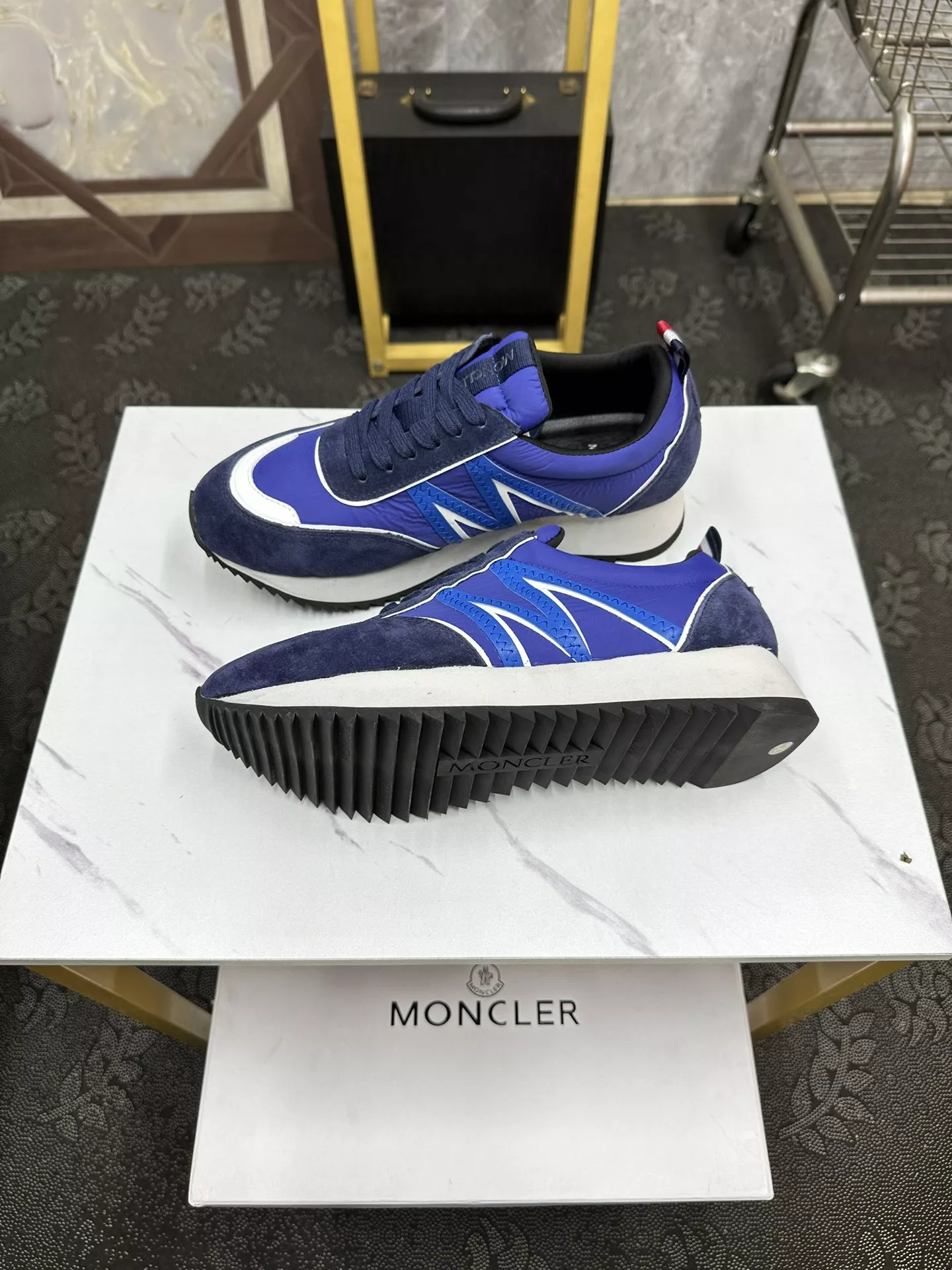 Moncler Casual Shoes For Men Sophisticated 1486