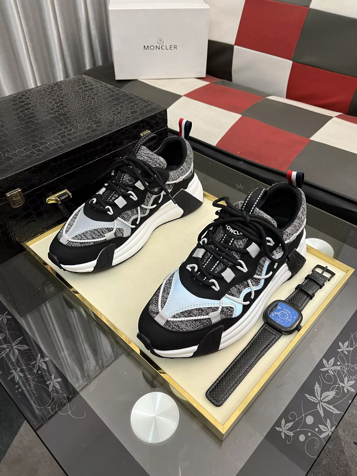 Moncler Casual Shoes For Men Sophisticated 1891