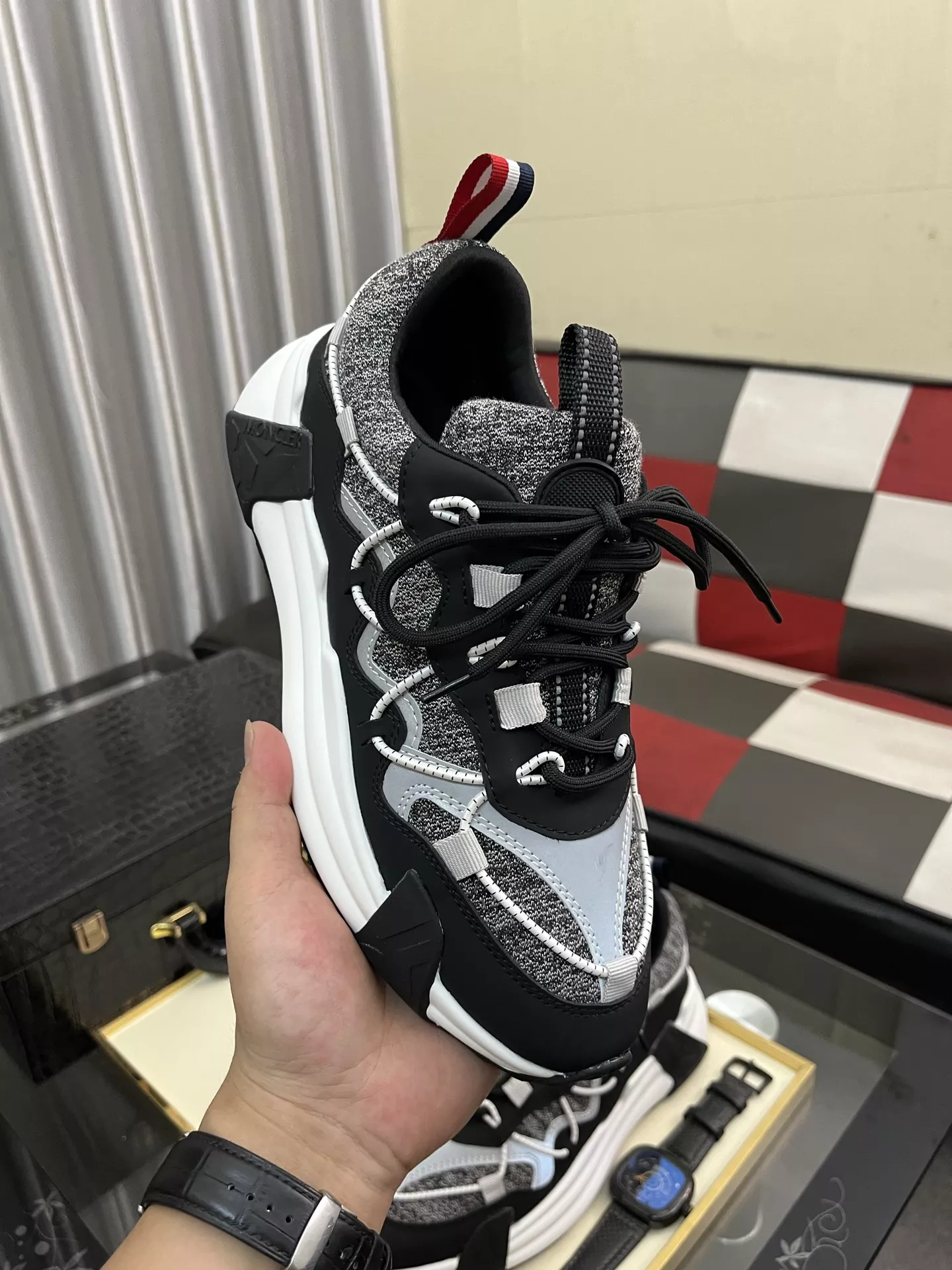 Moncler Casual Shoes For Men Sophisticated 1891