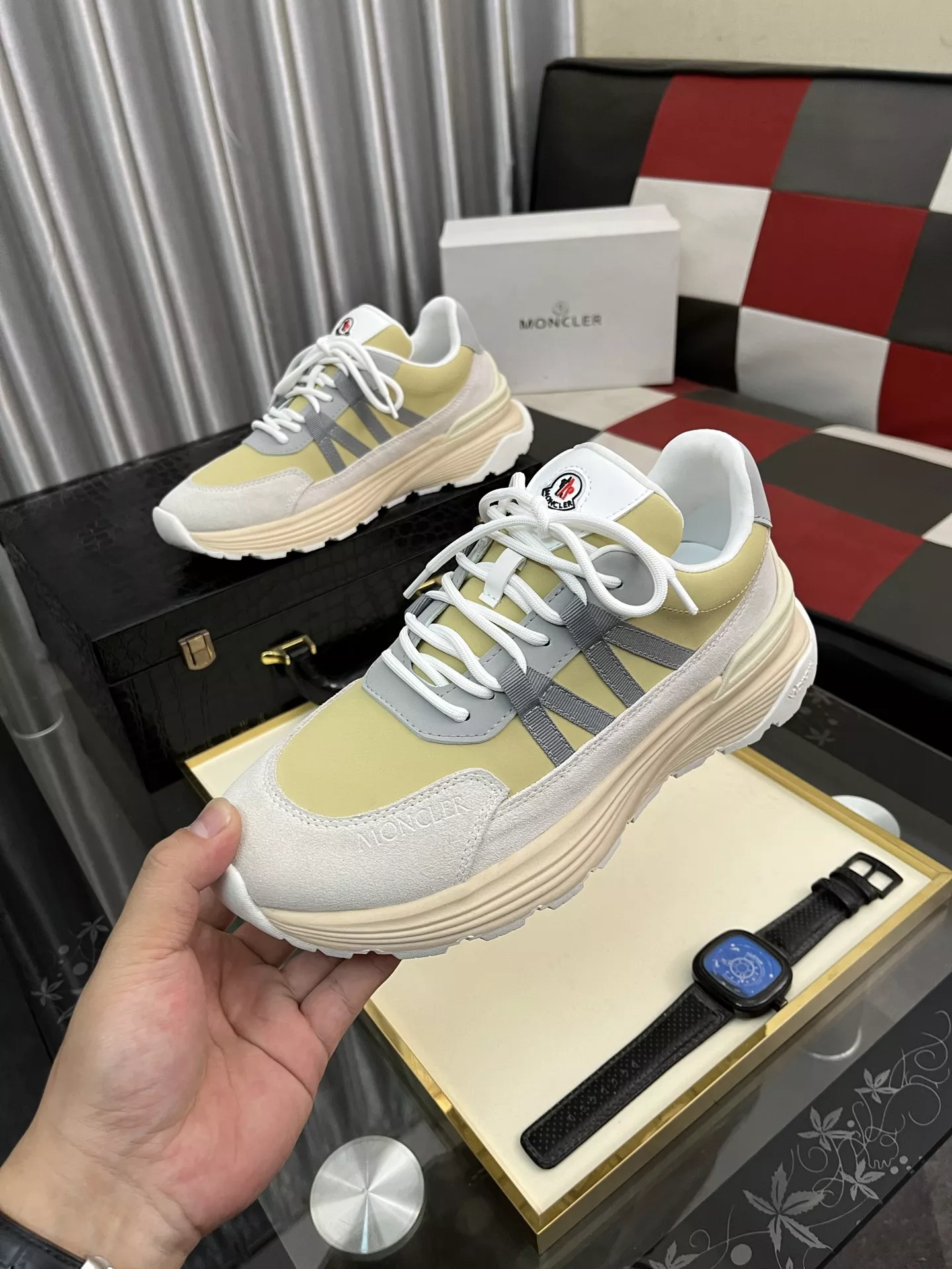 Moncler Casual Shoes For Men Sophisticated 4928