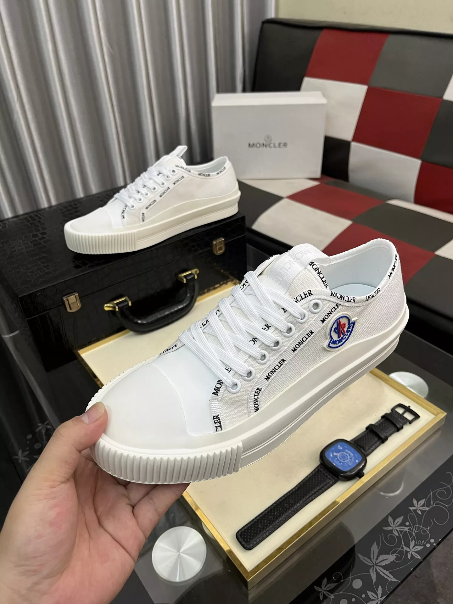 Moncler Casual Shoes For Men Sophisticated 7601