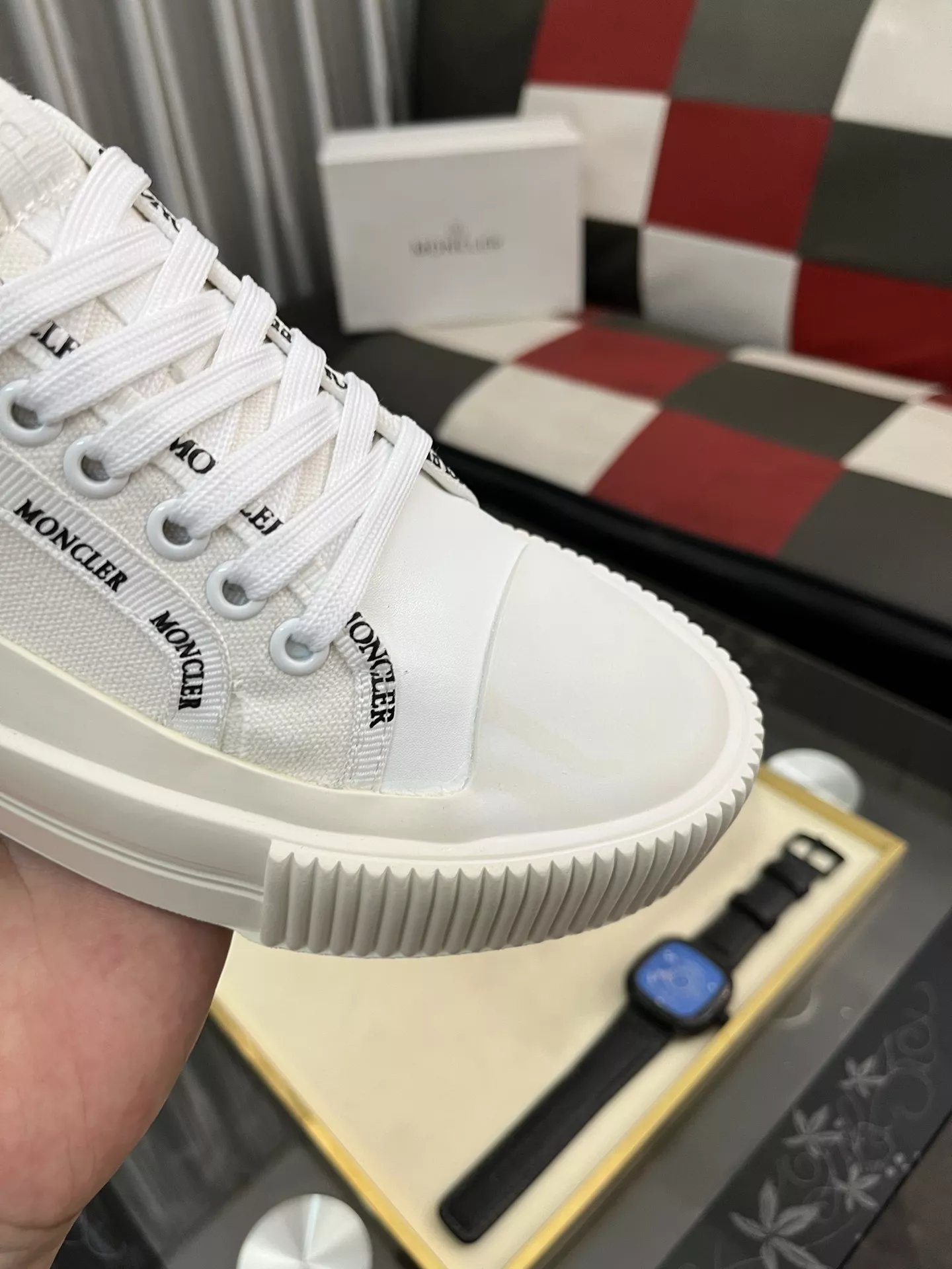 Moncler Casual Shoes For Men Sophisticated 7601