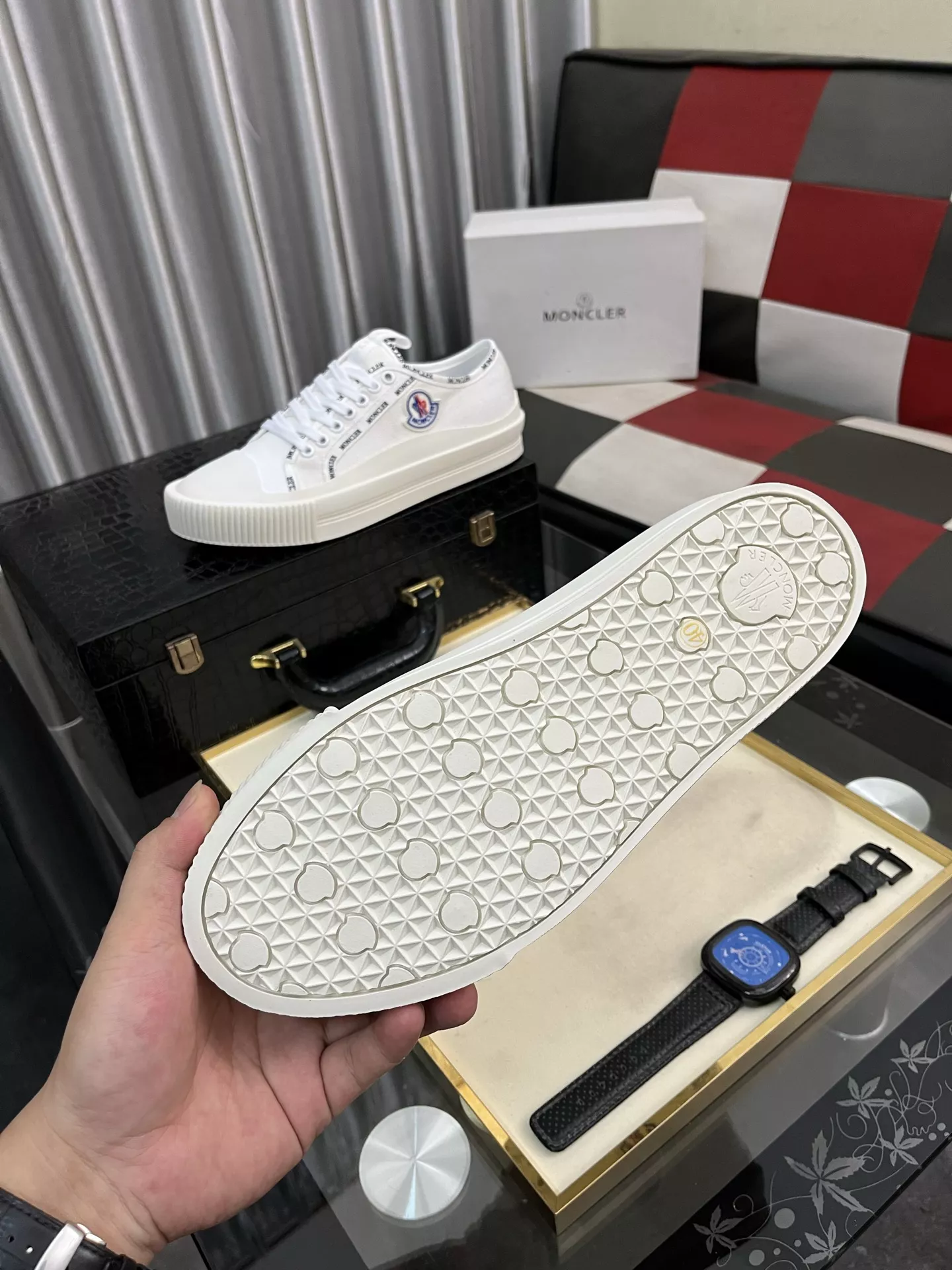 Moncler Casual Shoes For Men Sophisticated 7601