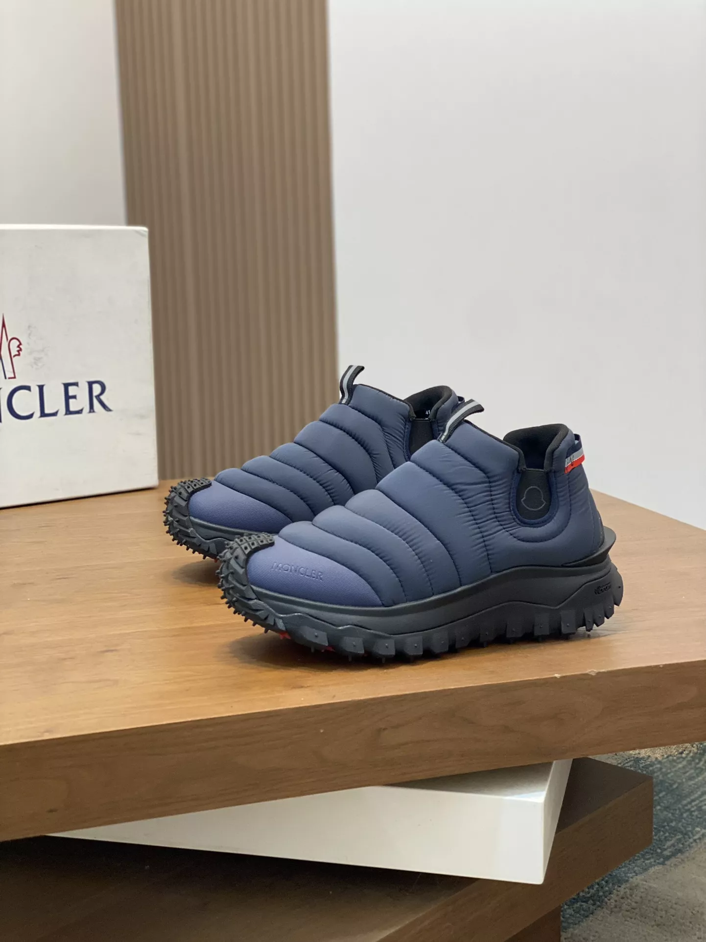 Moncler Casual Shoes For Men StreetReady 6800
