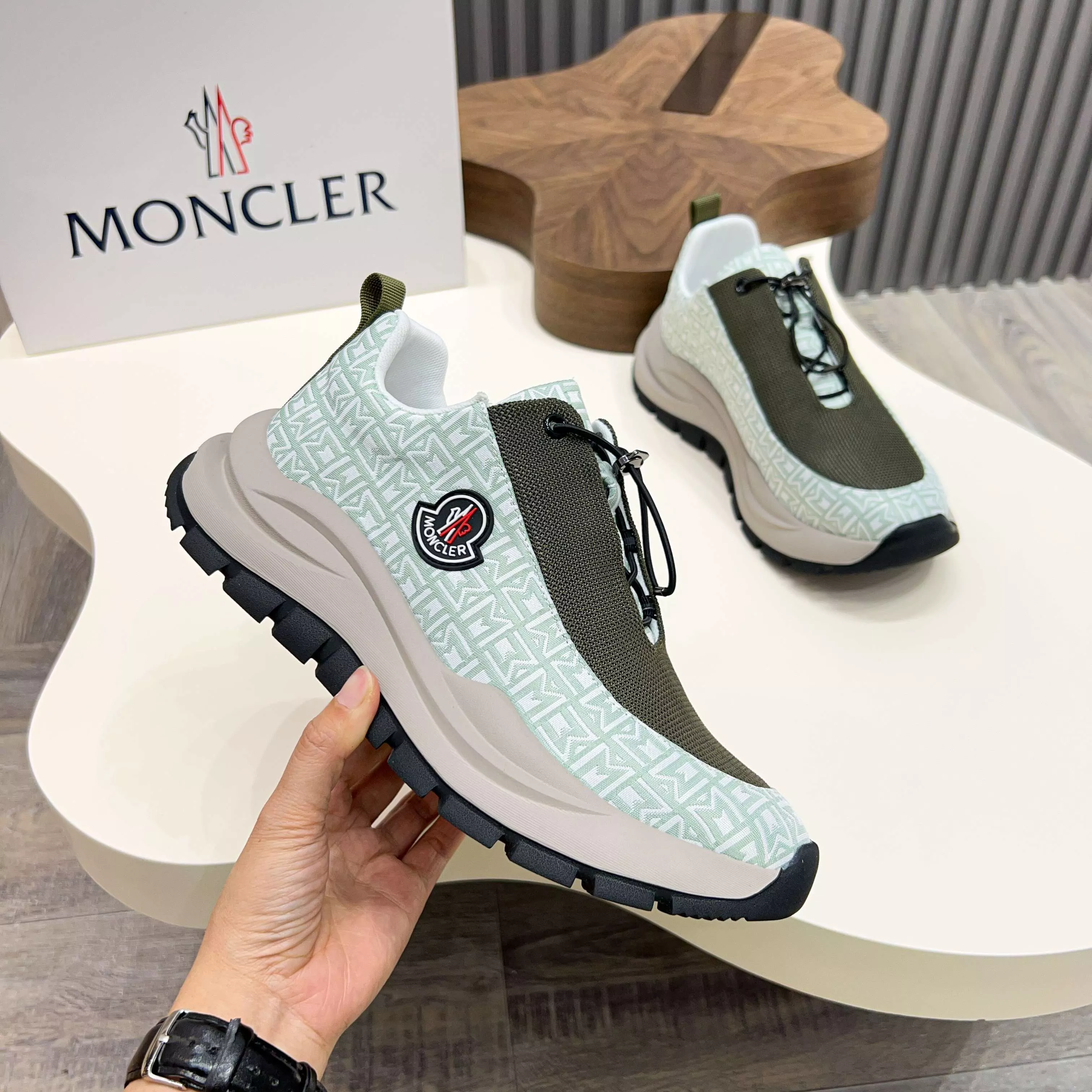 Moncler Casual Shoes For Men Timeless 6051