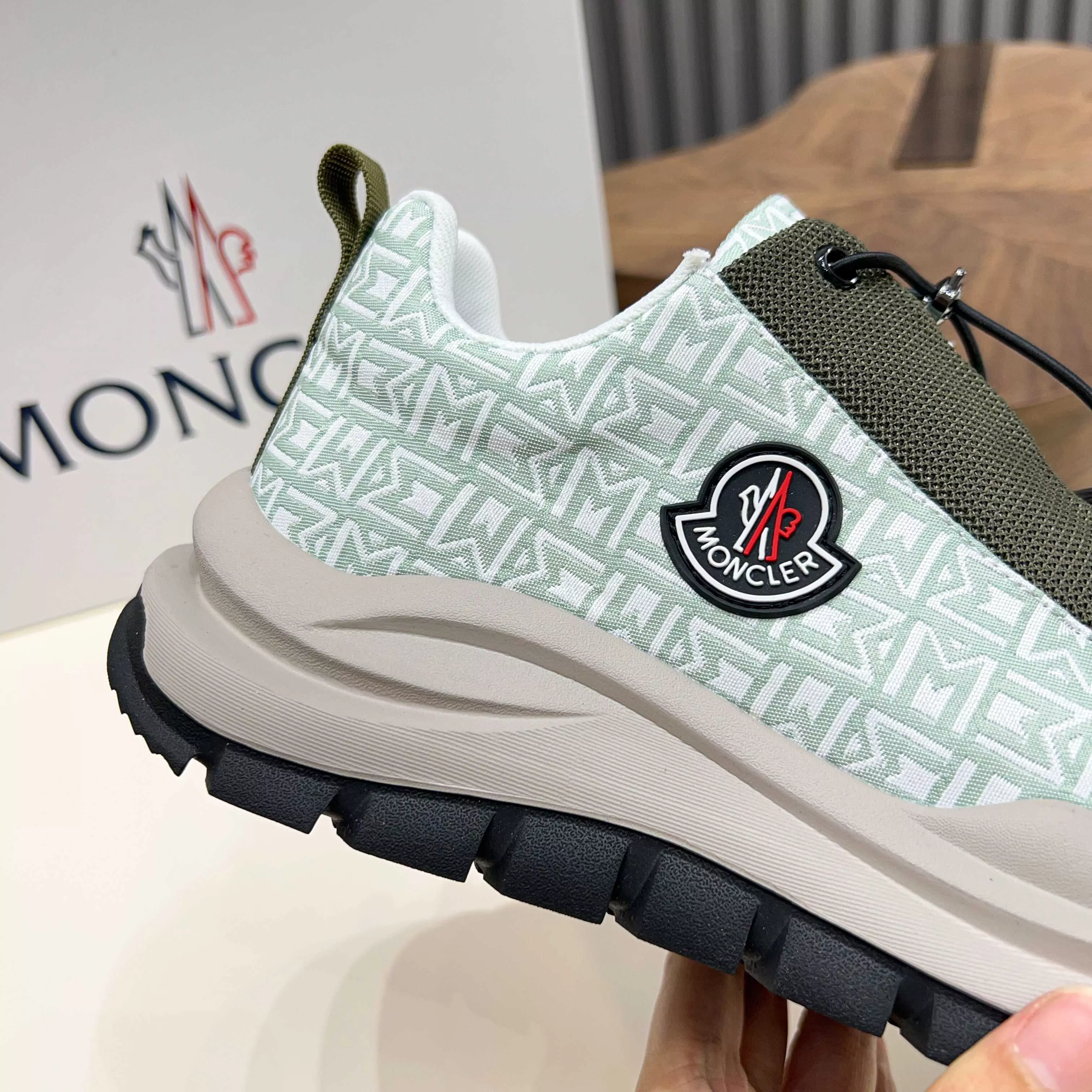Moncler Casual Shoes For Men Timeless 6051