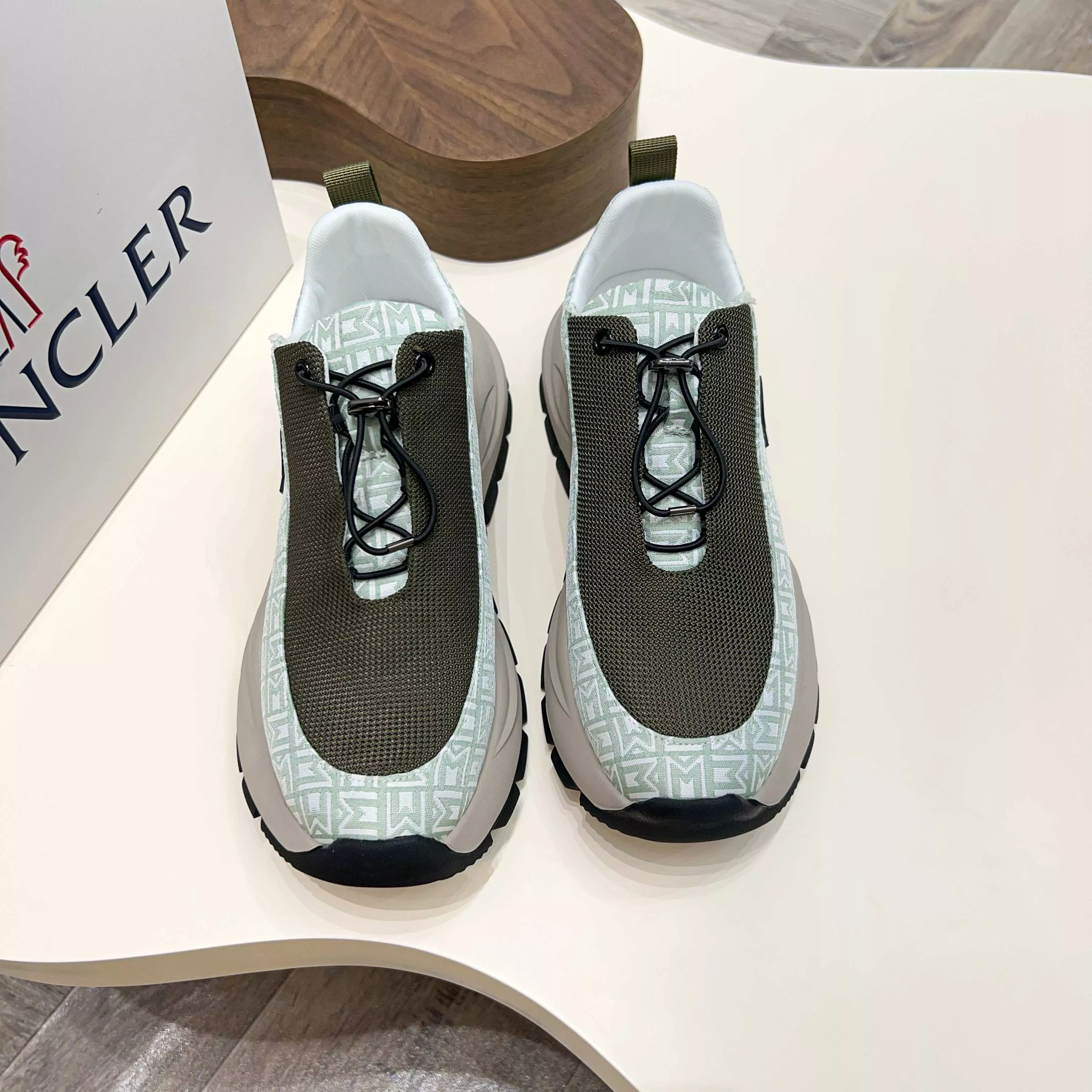Moncler Casual Shoes For Men Timeless 6051