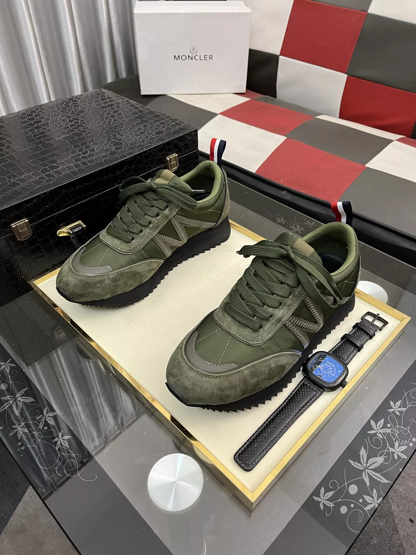 Moncler Casual Shoes For Men Trendsetting 3740