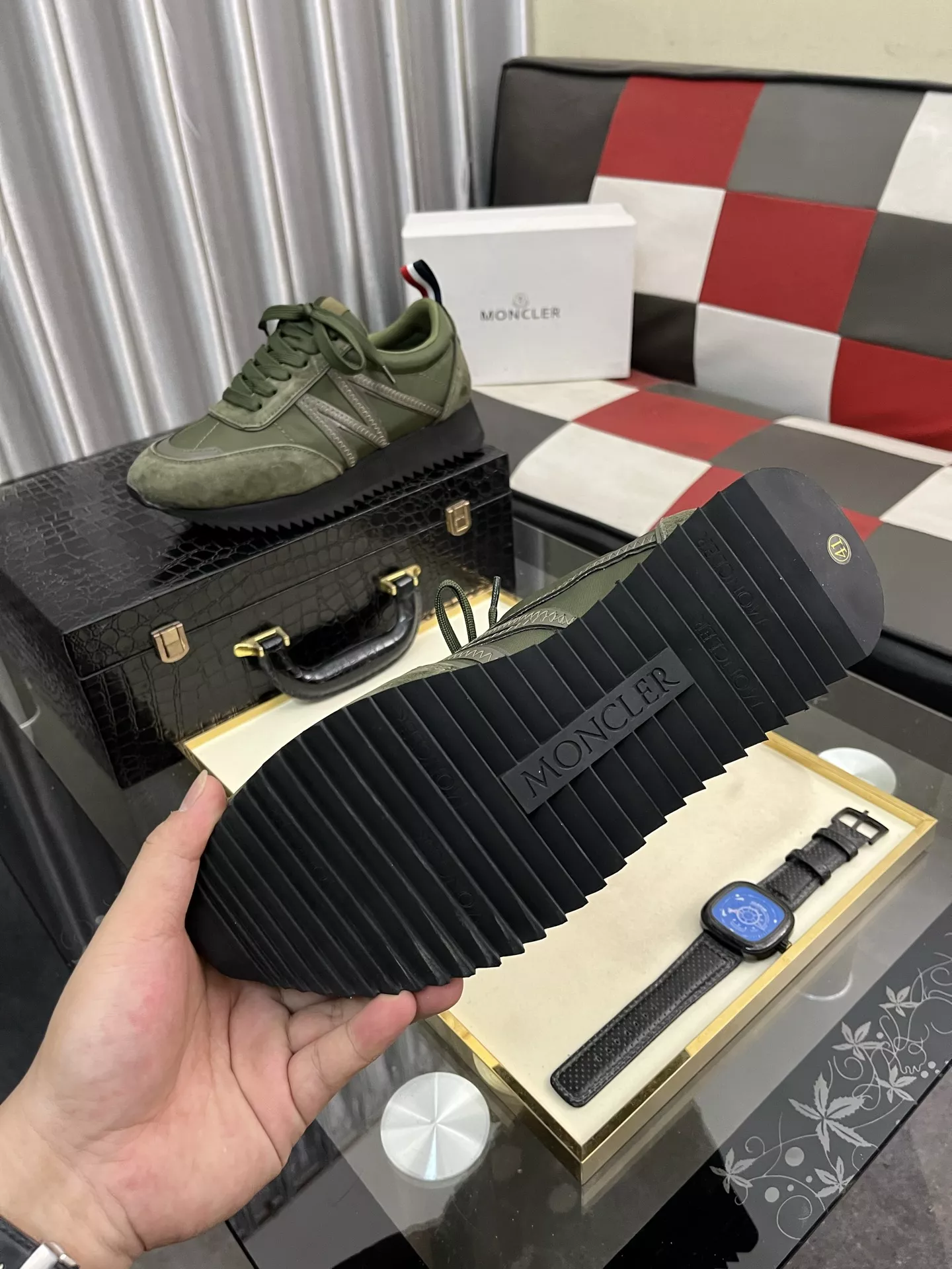 Moncler Casual Shoes For Men Trendsetting 3740