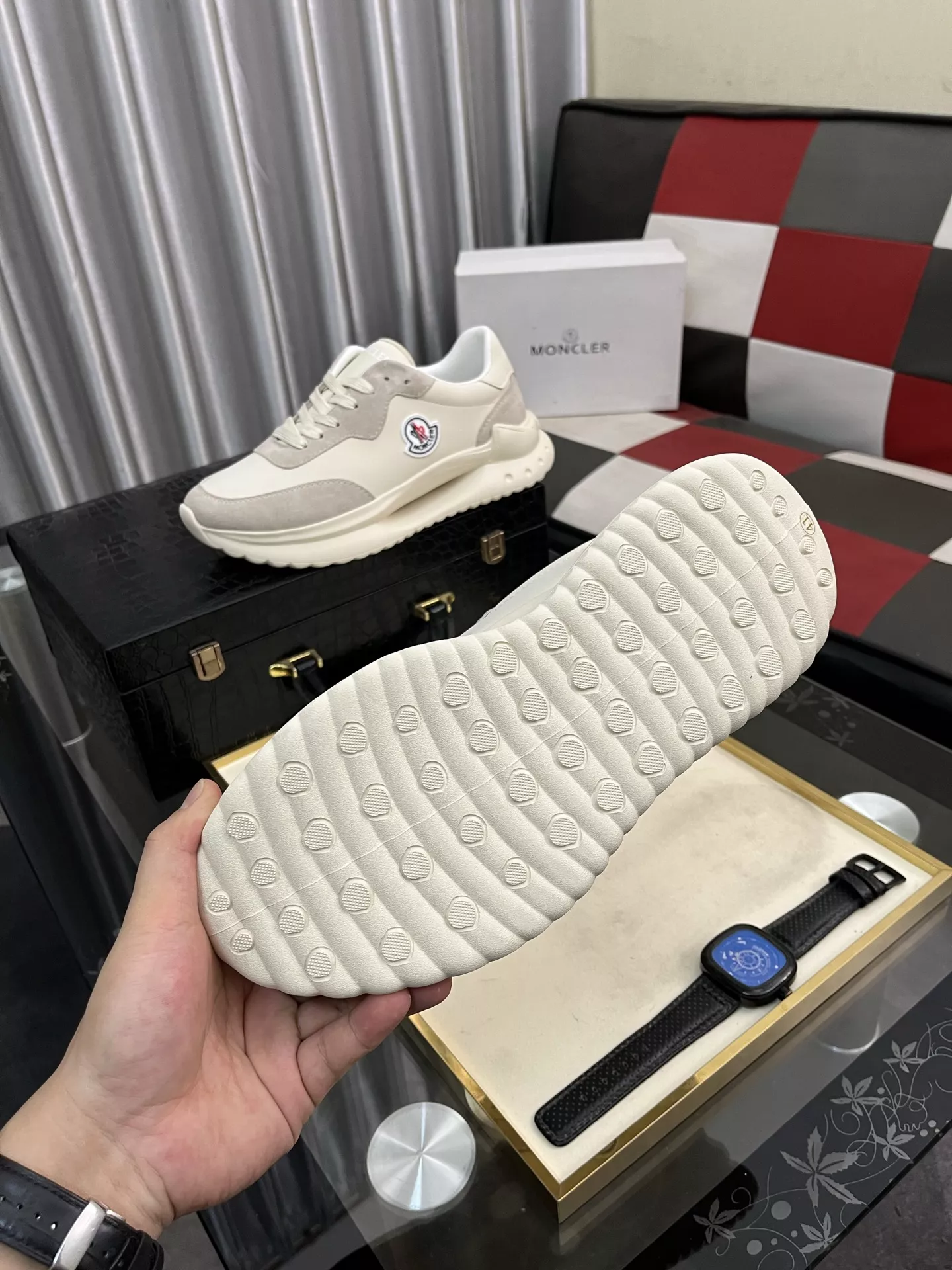 Moncler Casual Shoes For Men Versatile 1637