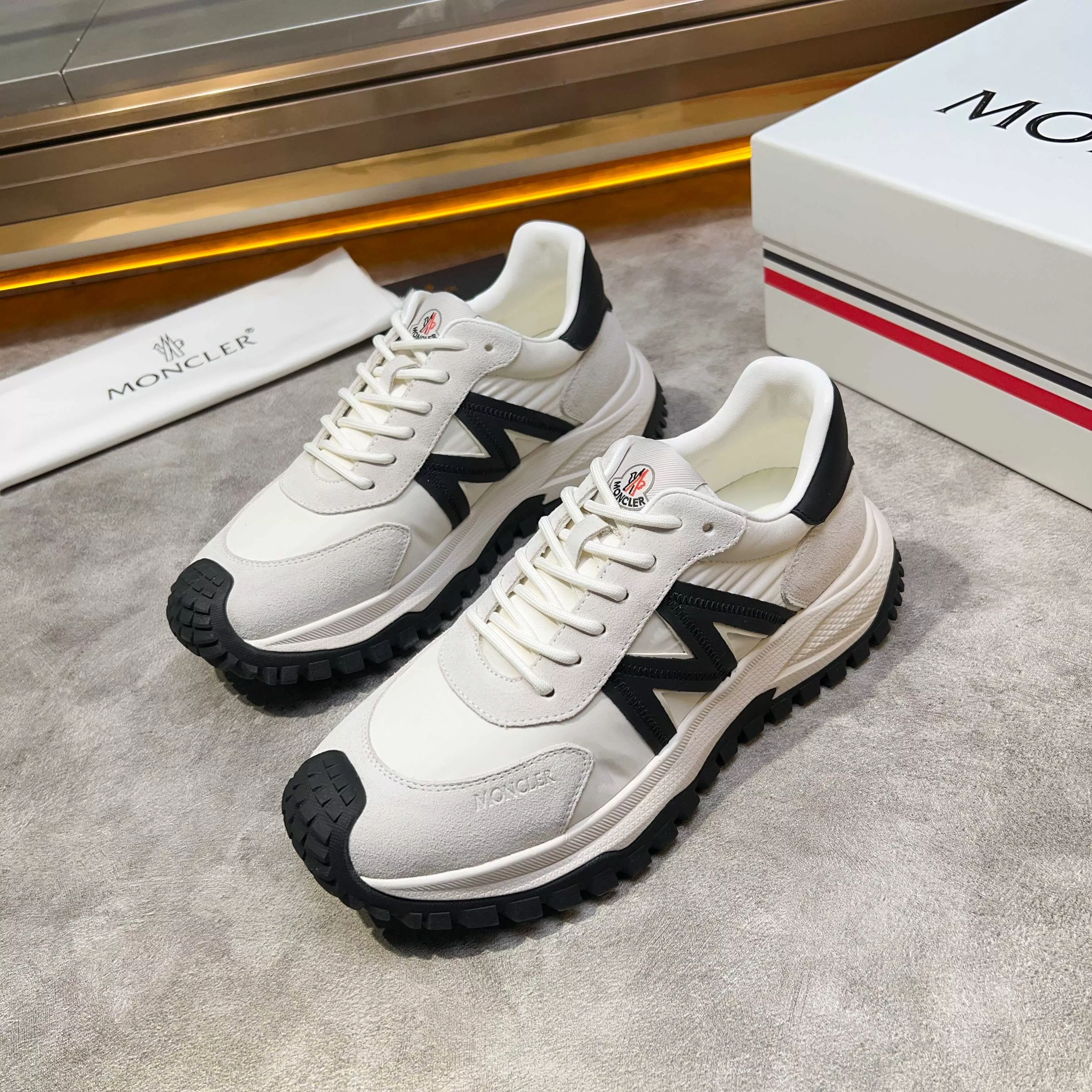 Moncler Casual Shoes For Men Versatile 4592