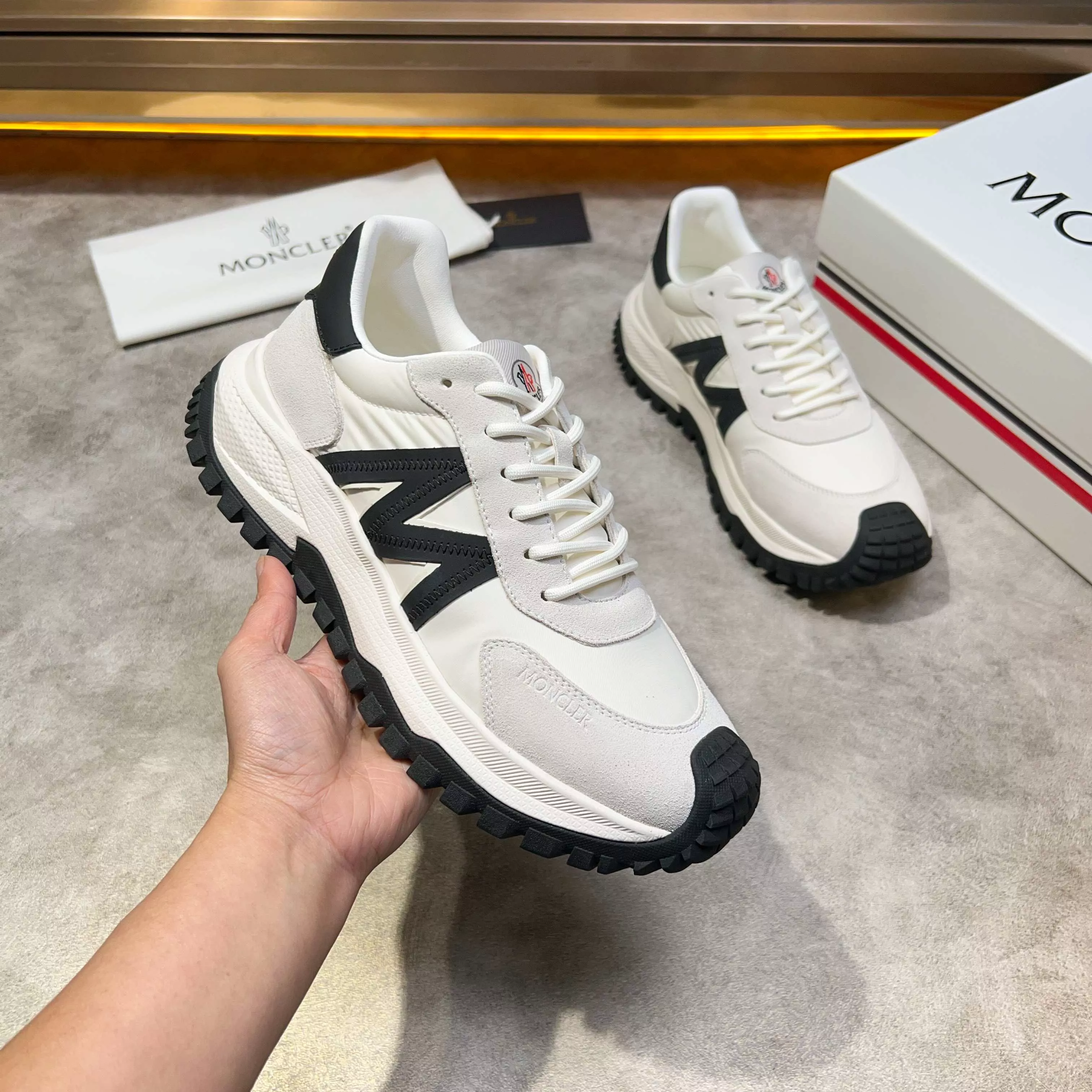Moncler Casual Shoes For Men Versatile 4592