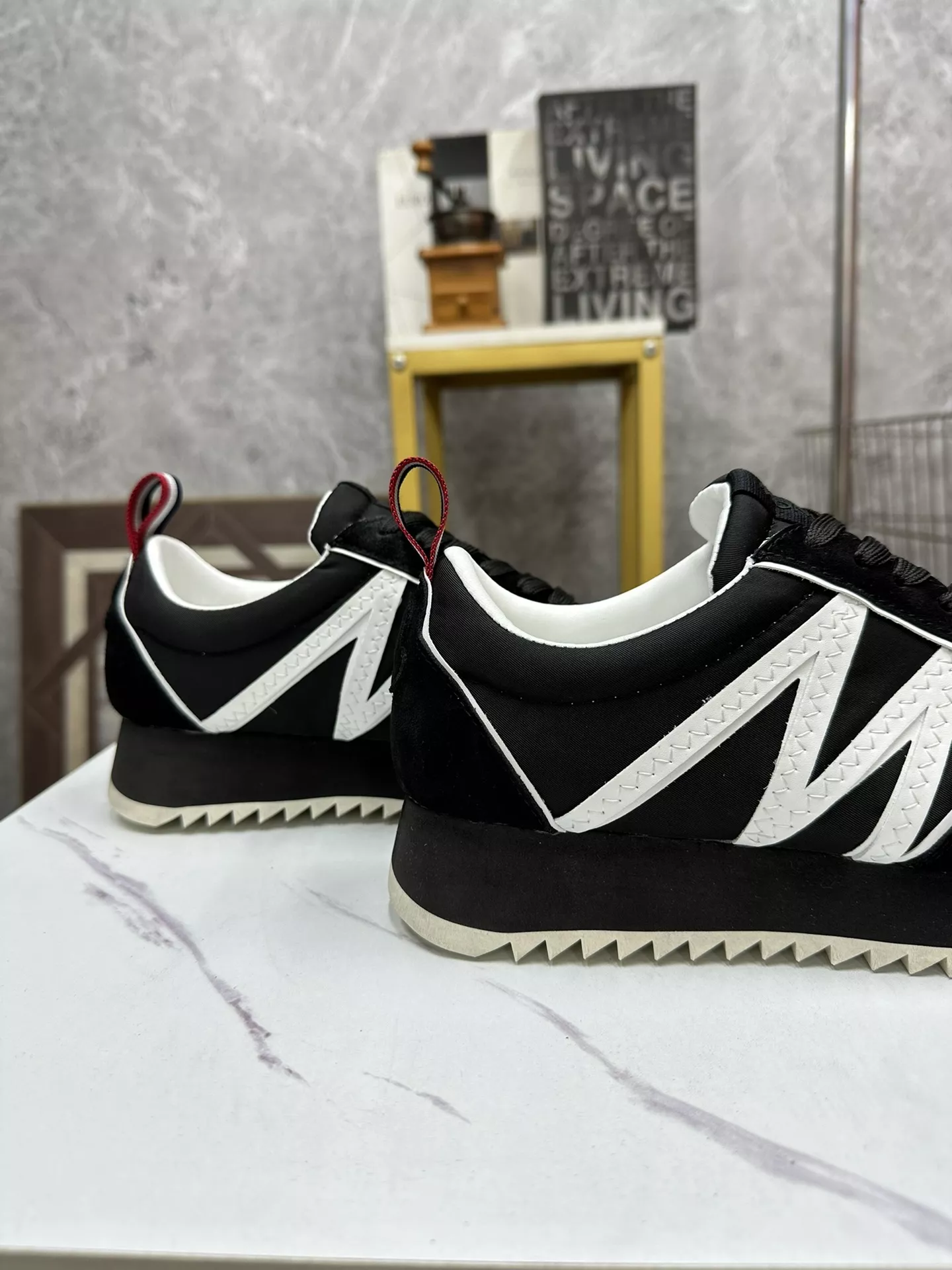 Moncler Casual Shoes For Women Compact 4556
