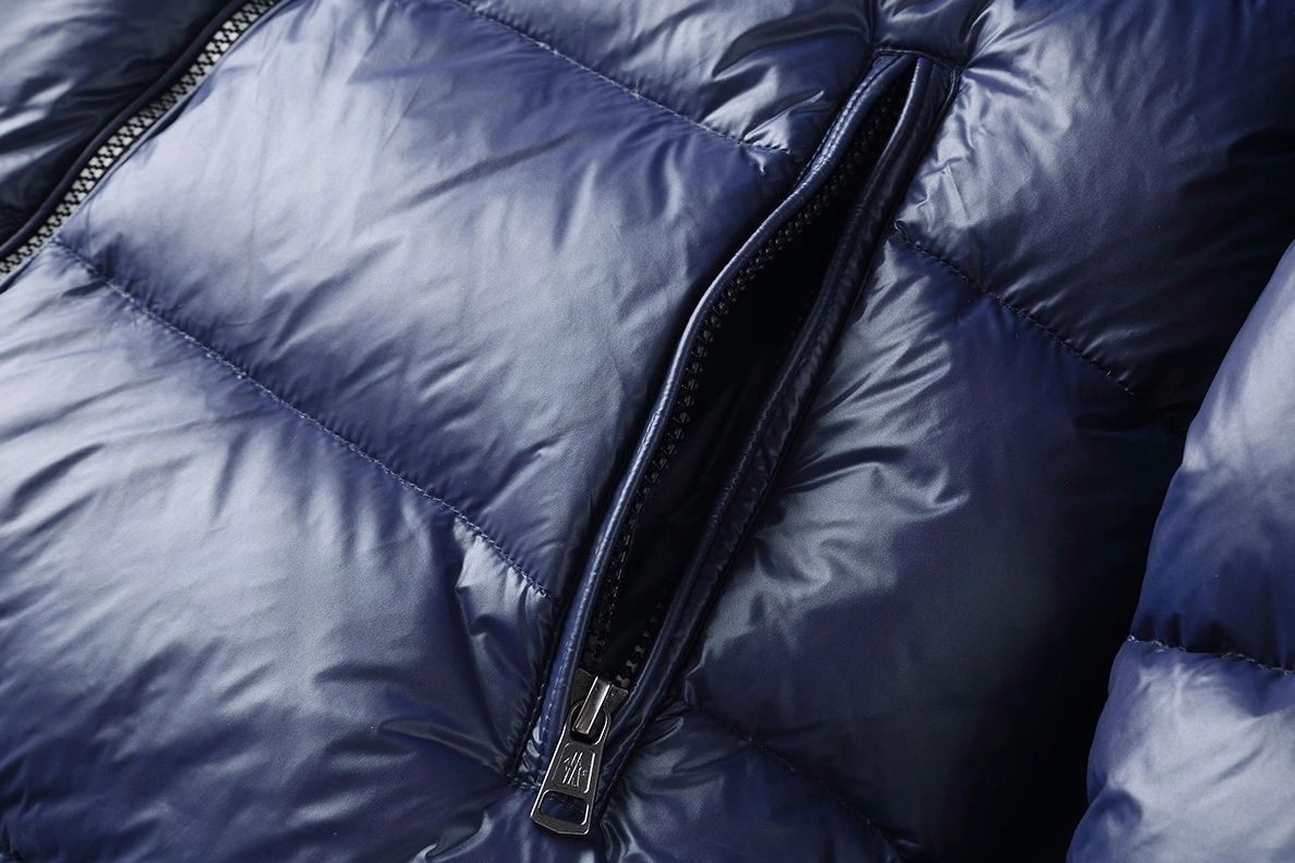 Moncler Down Feather Coat Long Sleeved For Men Affordable 8395