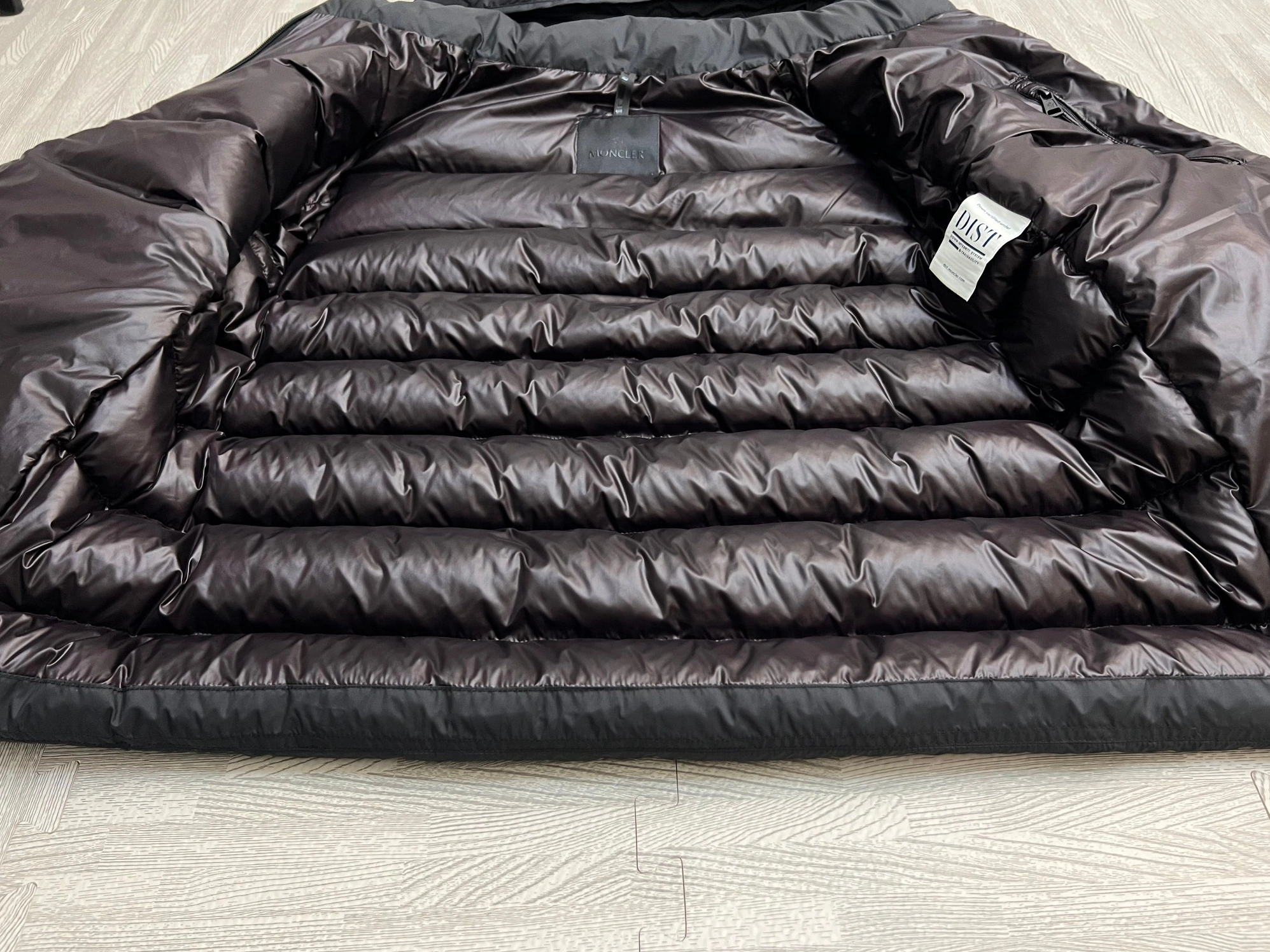 Moncler Down Feather Coat Long Sleeved For Men AllSeason 3851