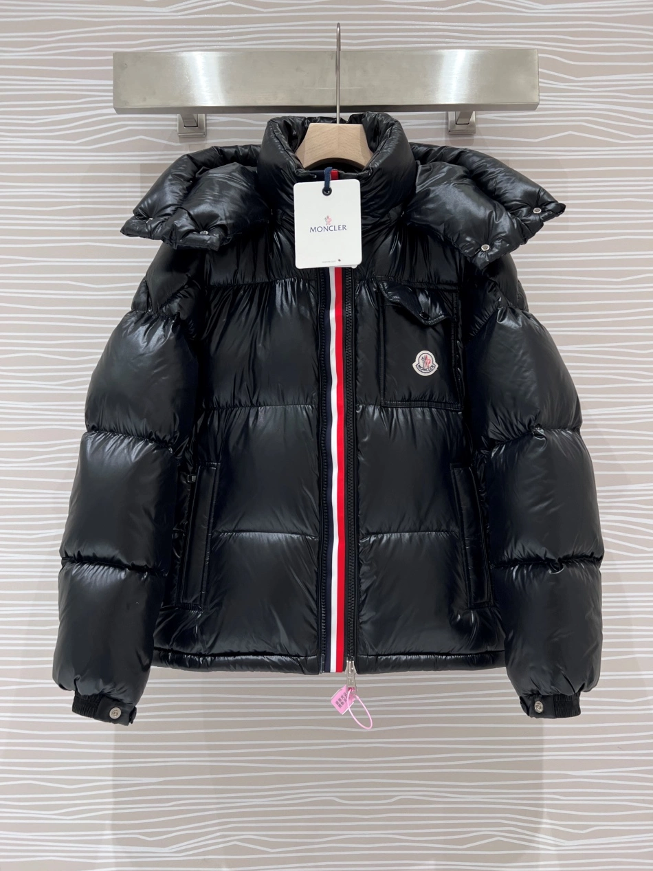 Moncler Down Feather Coat Long Sleeved For Men DailyWear 5617