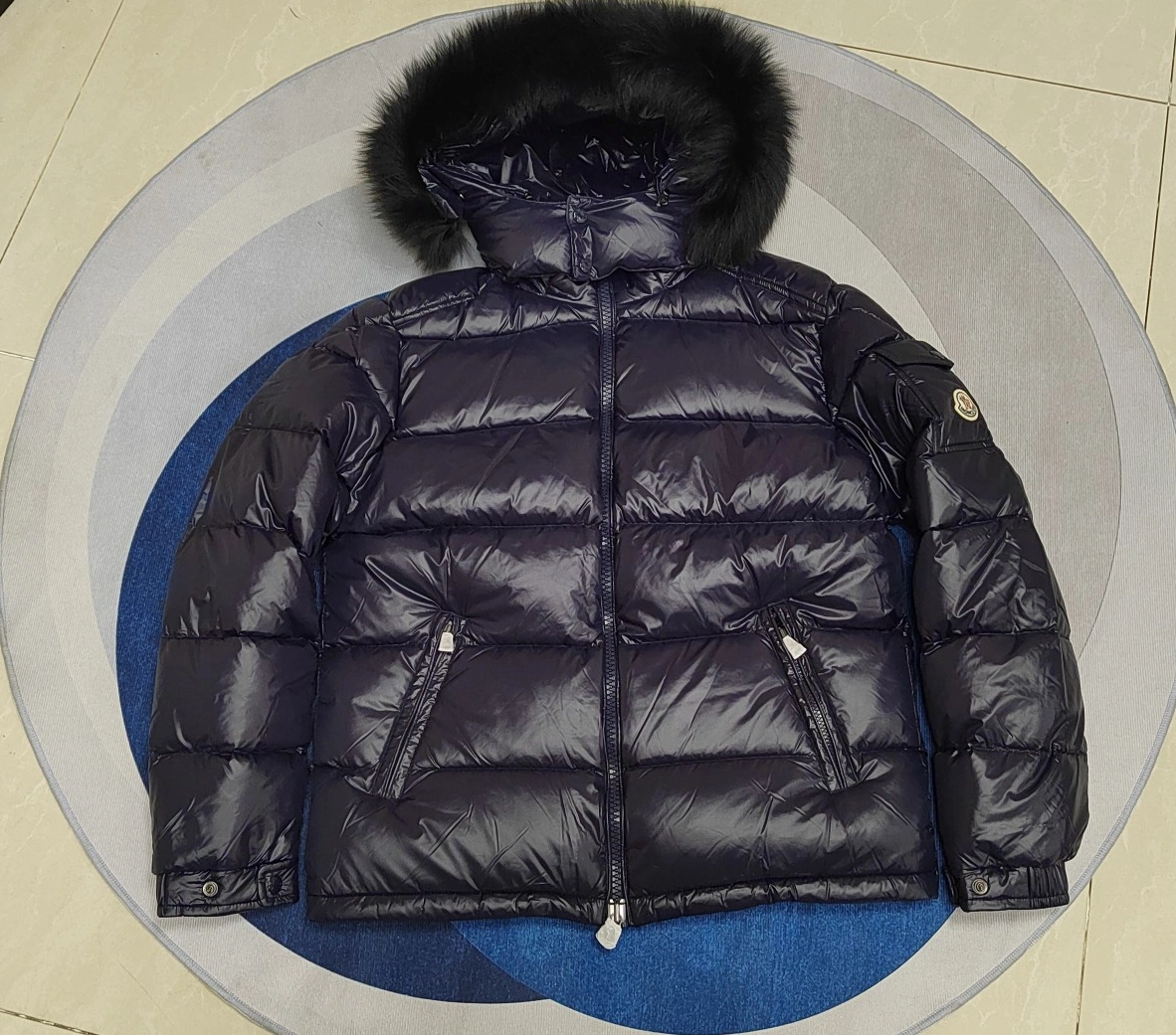 Moncler Down Feather Coat Long Sleeved For Men Durable 7169
