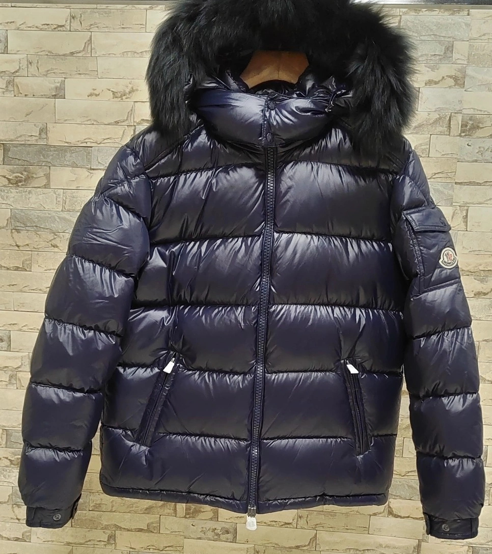 Moncler Down Feather Coat Long Sleeved For Men Durable 7169