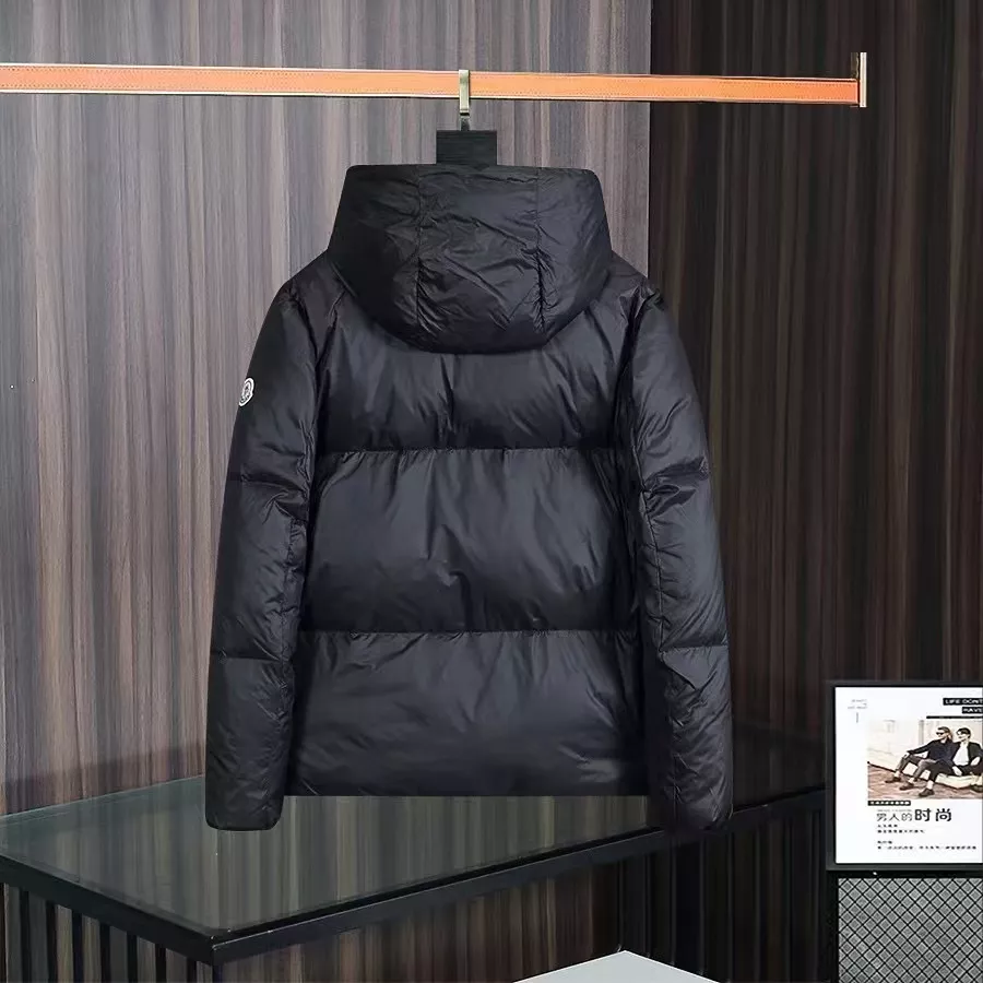 Moncler Down Feather Coat Long Sleeved For Men Functional 5661