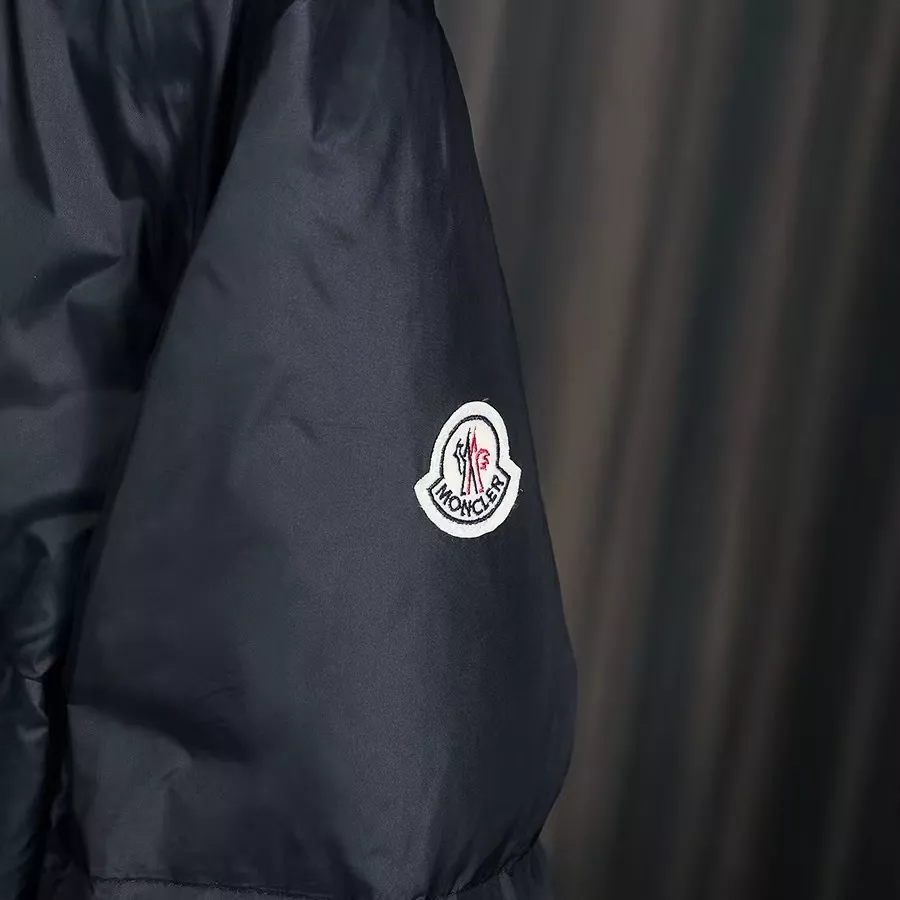 Moncler Down Feather Coat Long Sleeved For Men Functional 5661