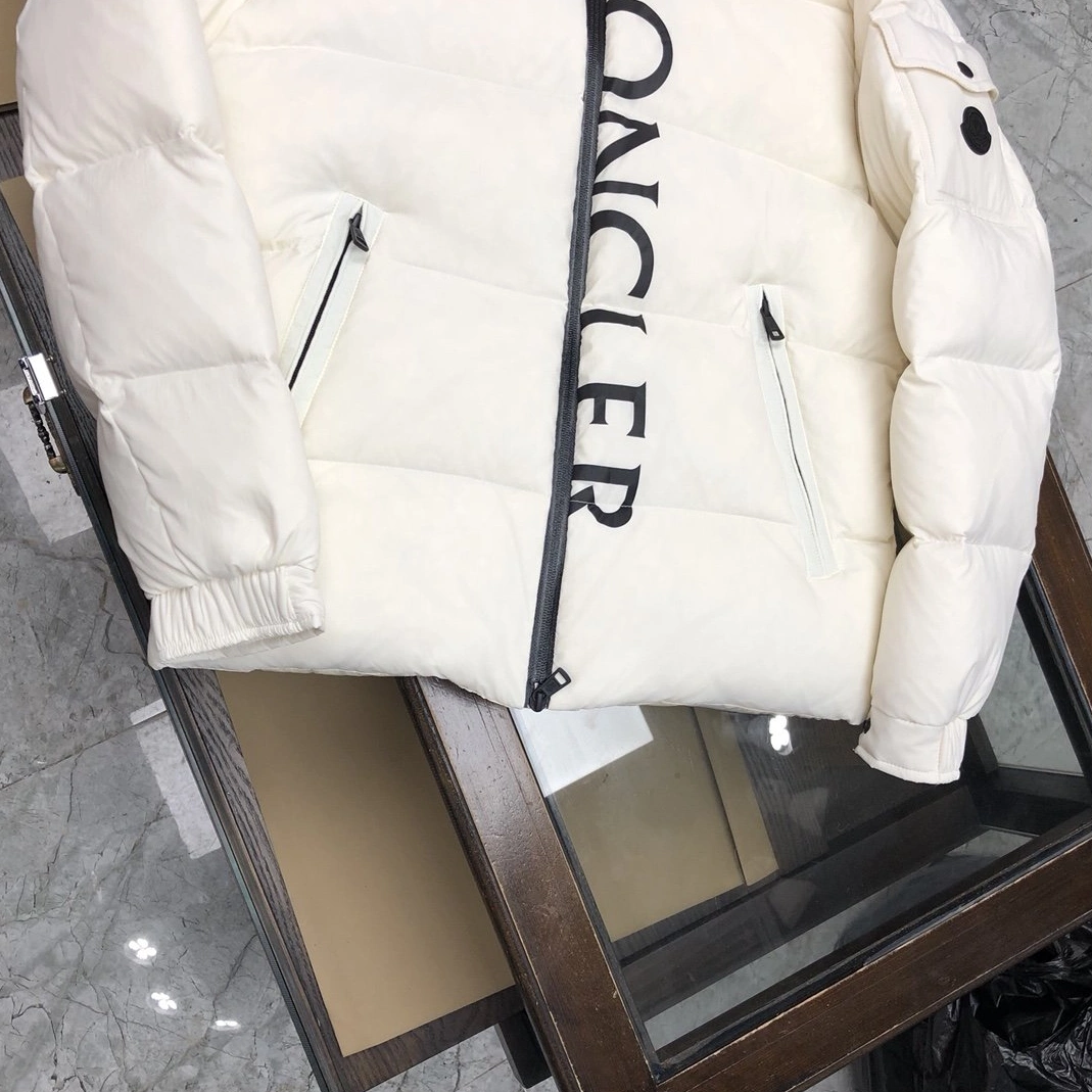 Moncler Down Feather Coat Long Sleeved For Men NewStyle 8447