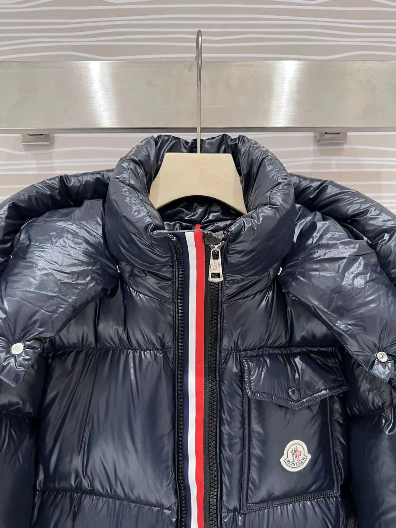 Moncler Down Feather Coat Long Sleeved For Men Sleek 6176