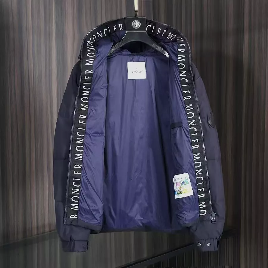 Moncler Down Feather Coat Long Sleeved For Men Soft 8165