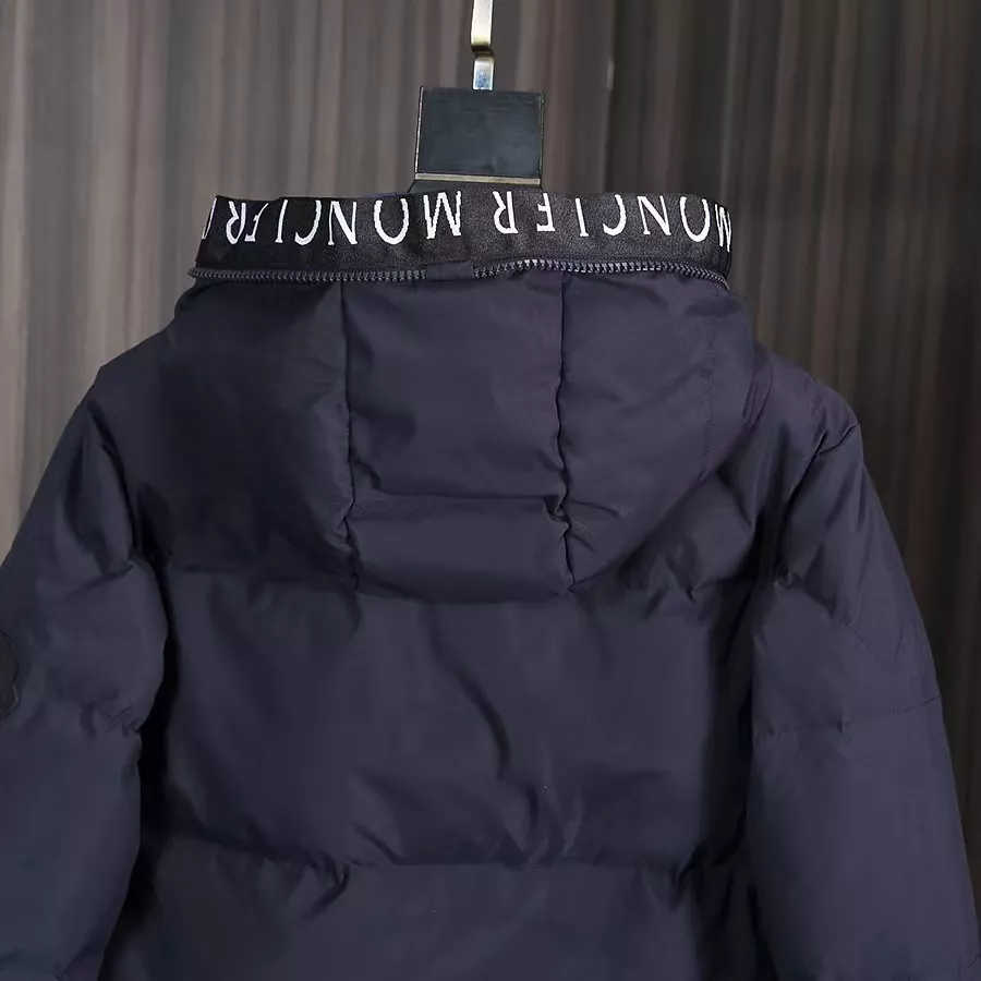 Moncler Down Feather Coat Long Sleeved For Men Soft 8165